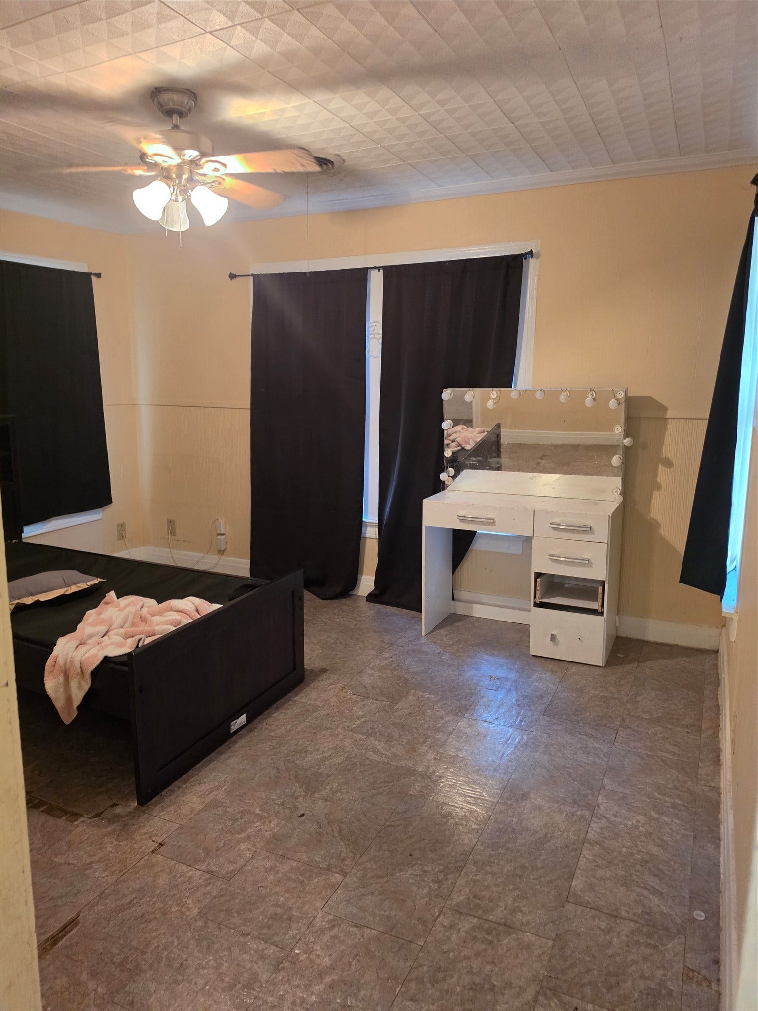 108 W Humble Street, Baytown, TX 77520 108 W Humble Street, Baytown, TX 77520