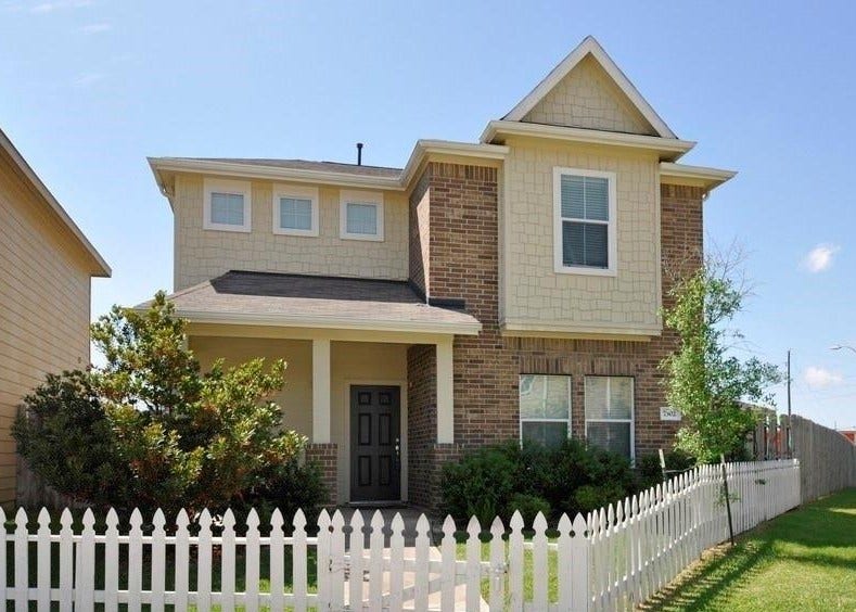 Property photo for 7302 Autumn Sun Drive, Houston, TX