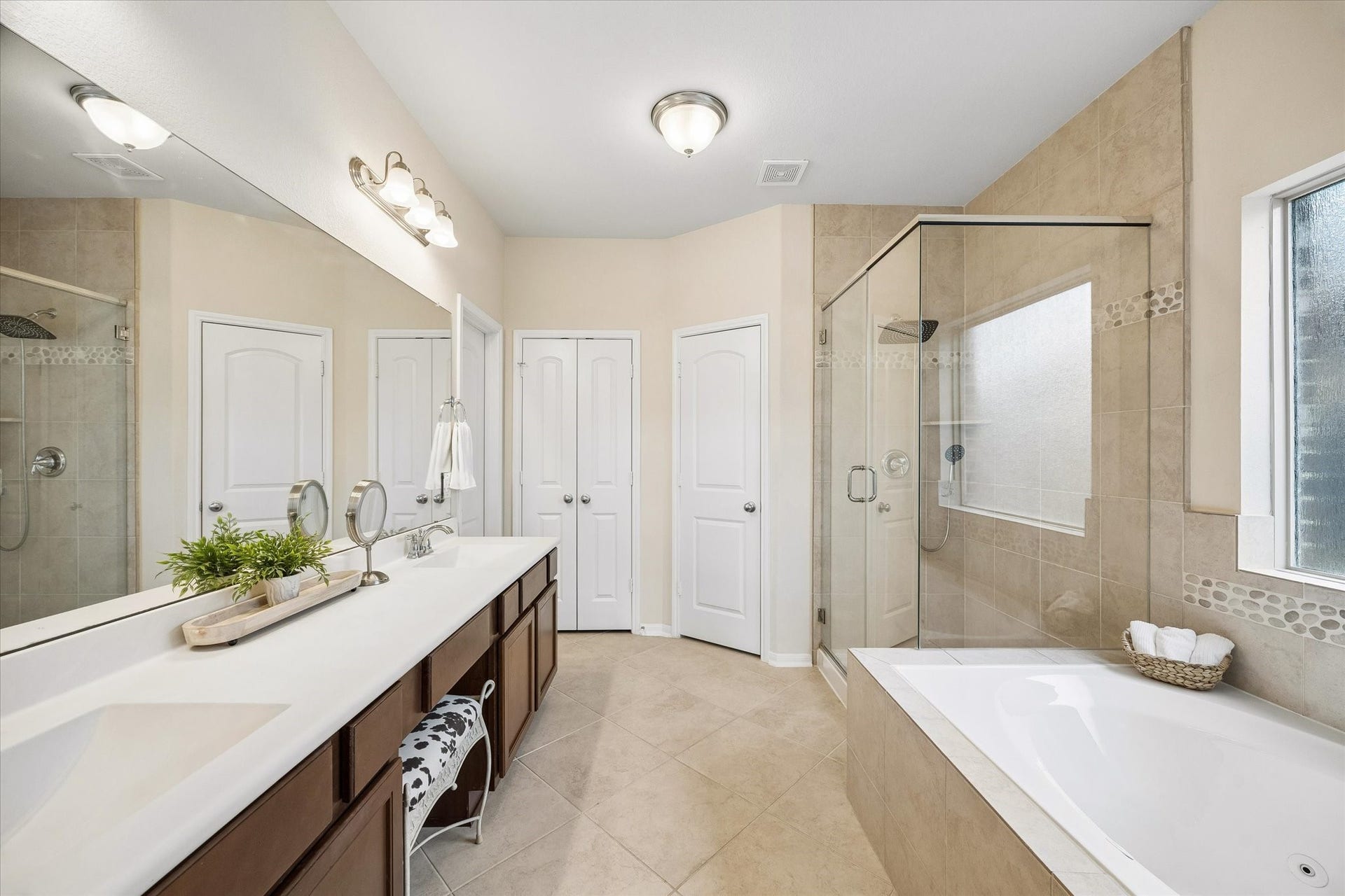 2816 Pranzo Lane, League City, TX 77573 Primary ensuite bathroom