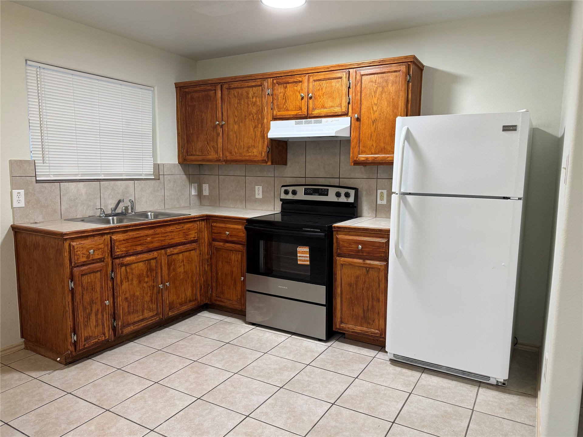 5515 Rio Ramos Street, Rosharon, TX 77583 5515 Rio Ramos Street, Rosharon, TX 77583