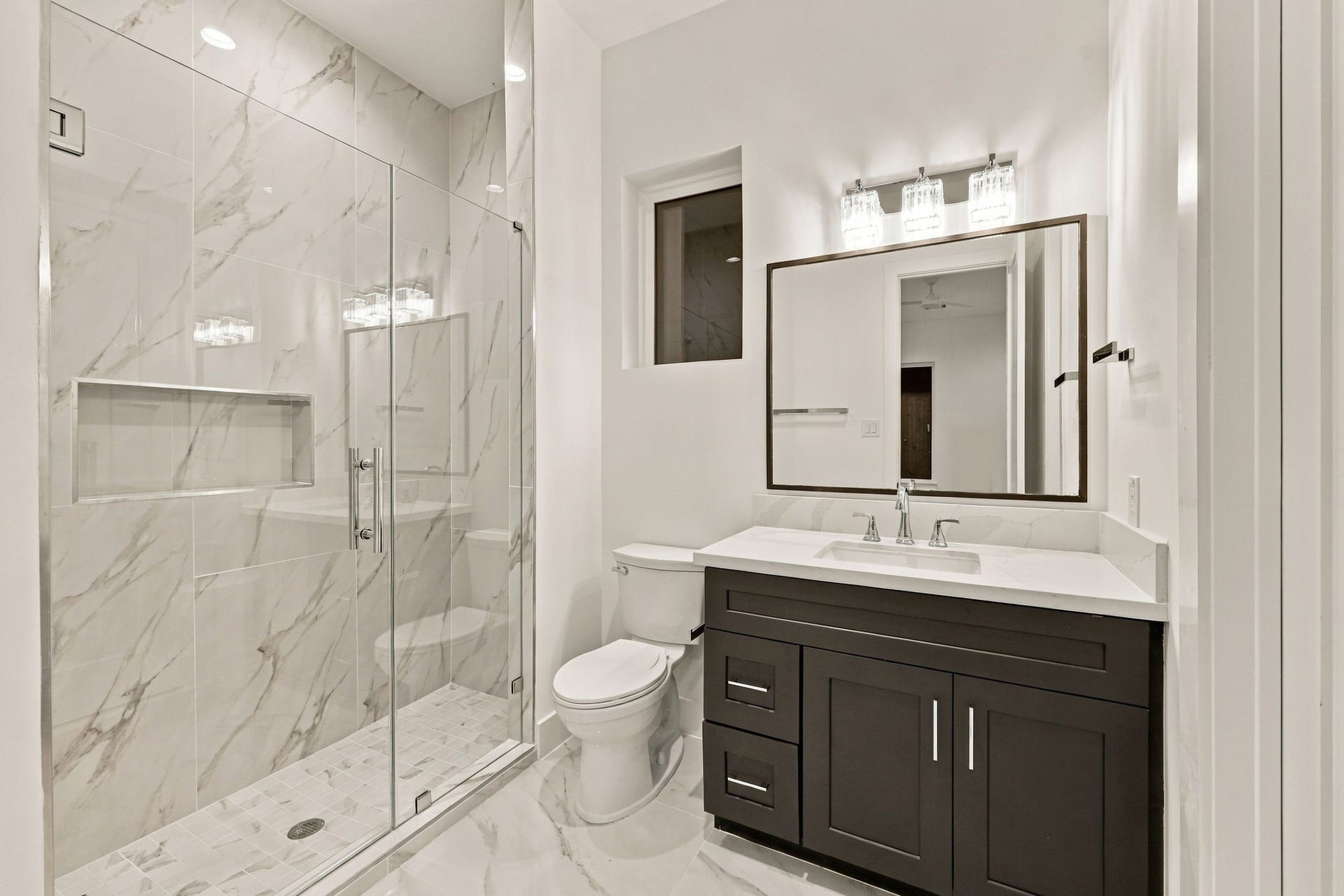1110 Peden Street, #A or B, Houston, TX 77006 1110 Peden Street, #A or B, Houston, TX 77006