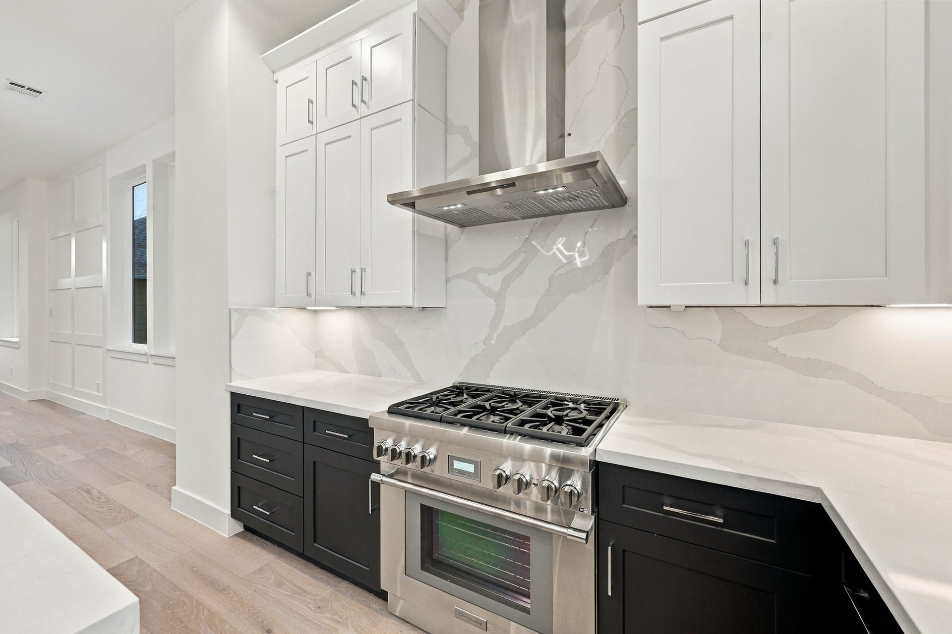 1110 Peden Street, #A or B, Houston, TX 77006 1110 Peden Street, #A or B, Houston, TX 77006