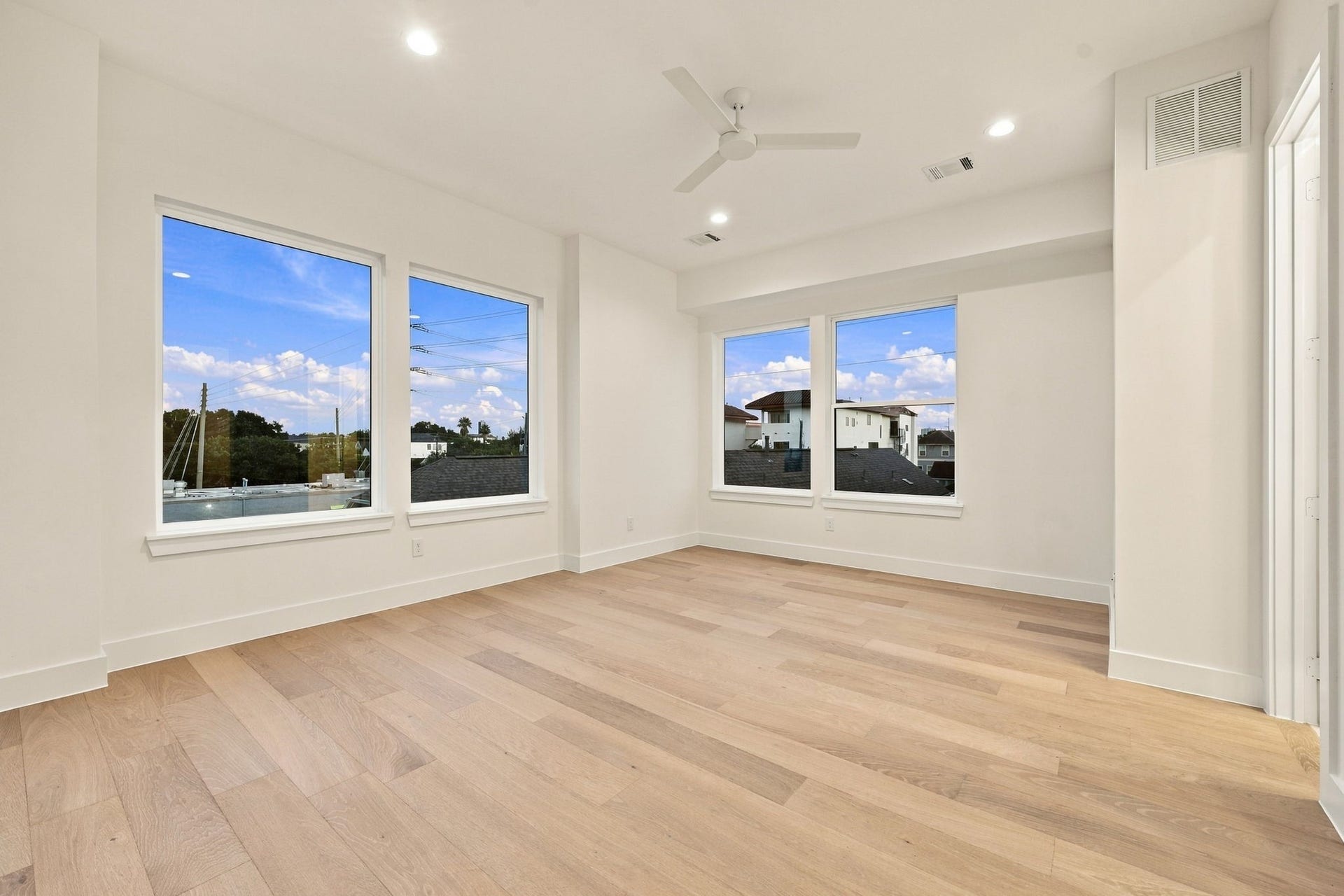 1110 Peden Street, #A or B, Houston, TX 77006 1110 Peden Street, #A or B, Houston, TX 77006