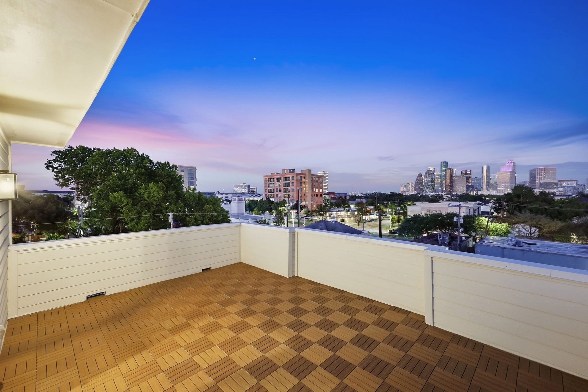 1110 Peden Street, #A or B, Houston, TX 77006 1110 Peden Street, #A or B, Houston, TX 77006