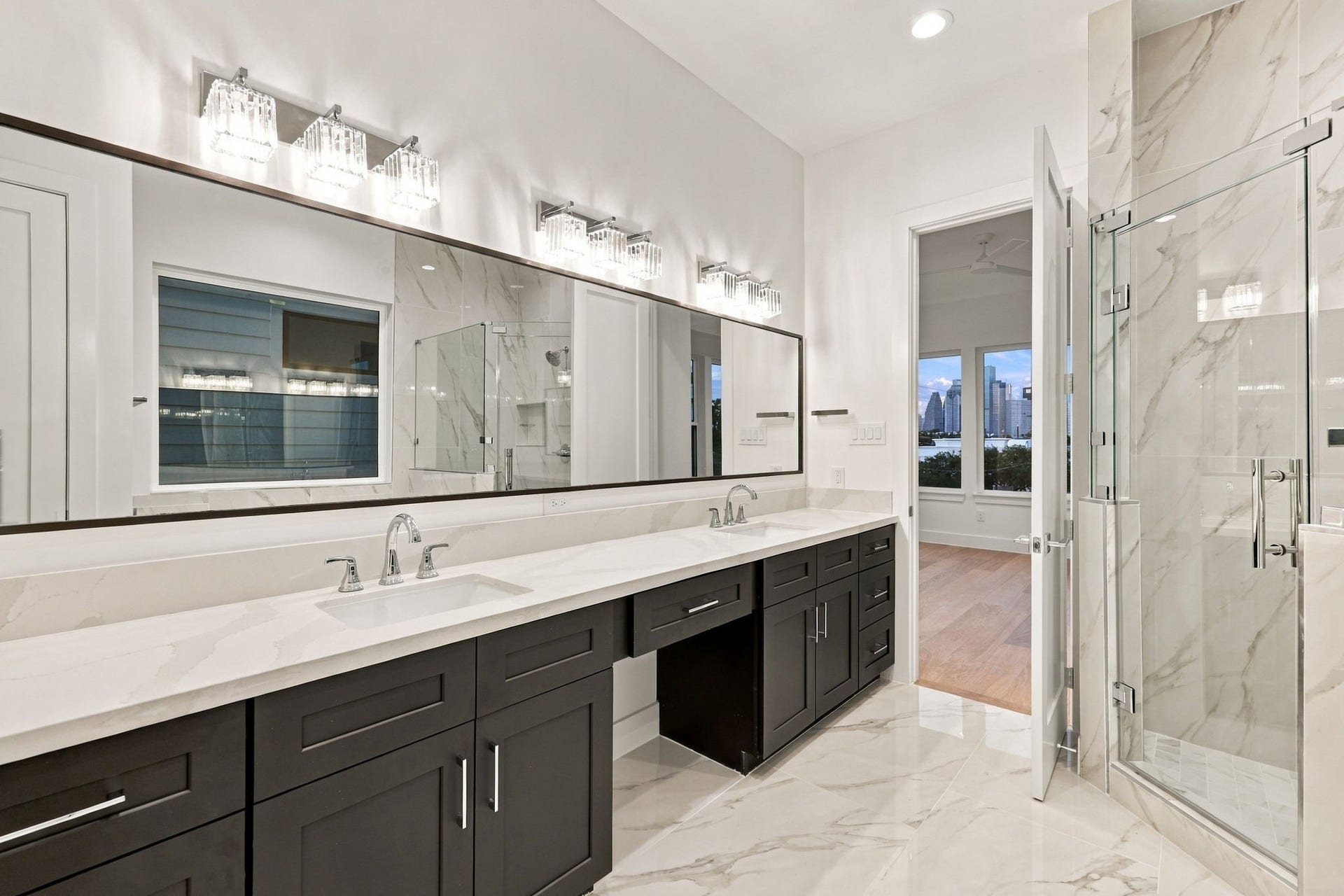 1110 Peden Street, #A or B, Houston, TX 77006 1110 Peden Street, #A or B, Houston, TX 77006