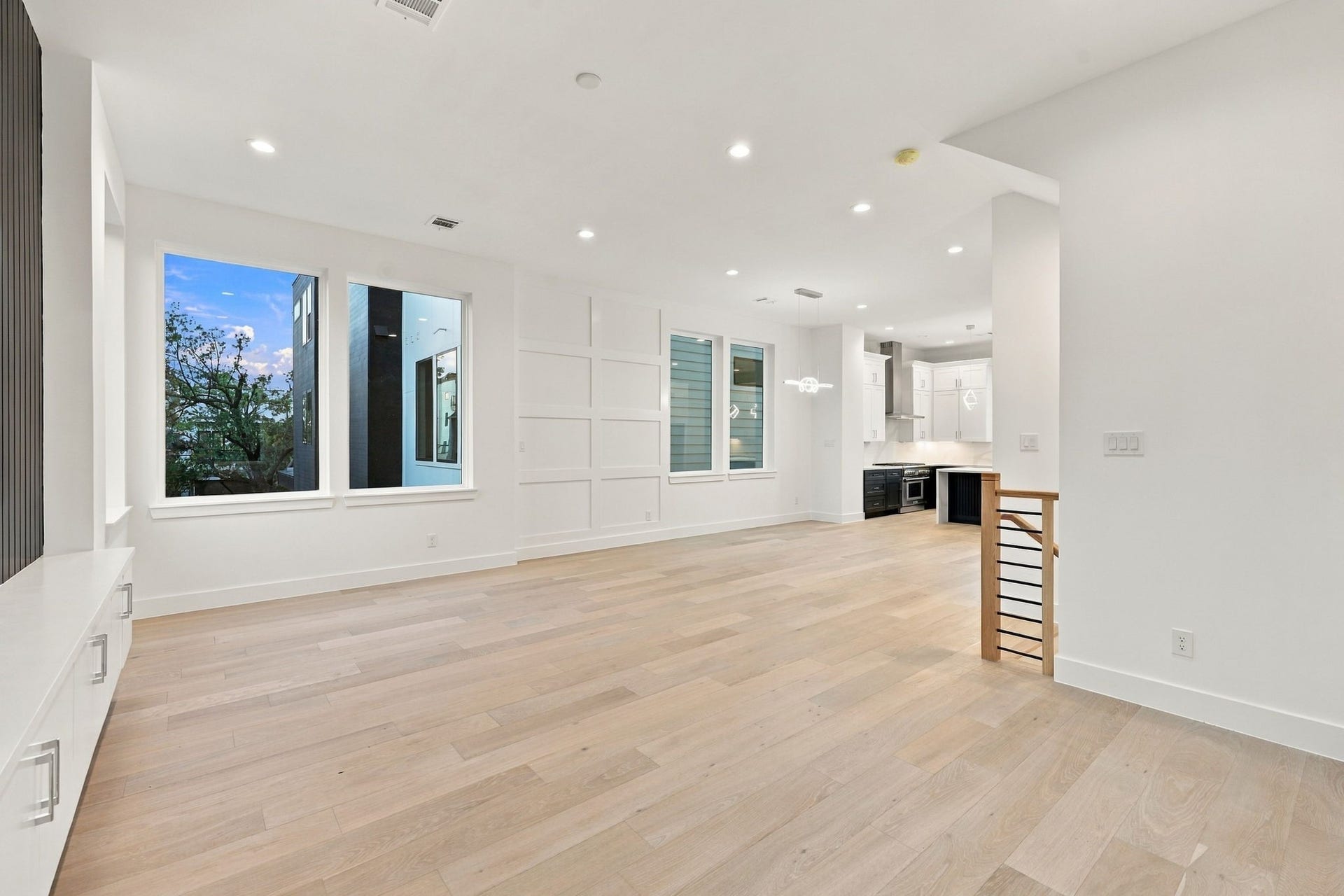 1110 Peden Street, #A or B, Houston, TX 77006 1110 Peden Street, #A or B, Houston, TX 77006