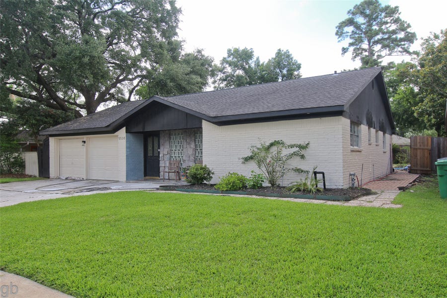 Property photo for 5530 Loch Lomond Drive, Houston, TX