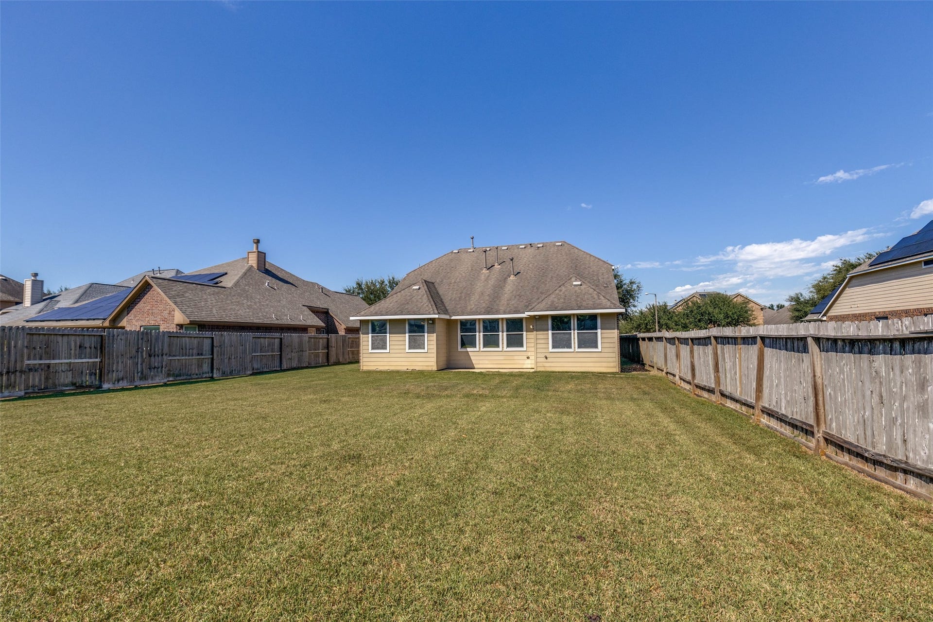 801 Harvard Pointe Drive, League City, TX 77573 801 Harvard Pointe Drive, League City, TX 77573