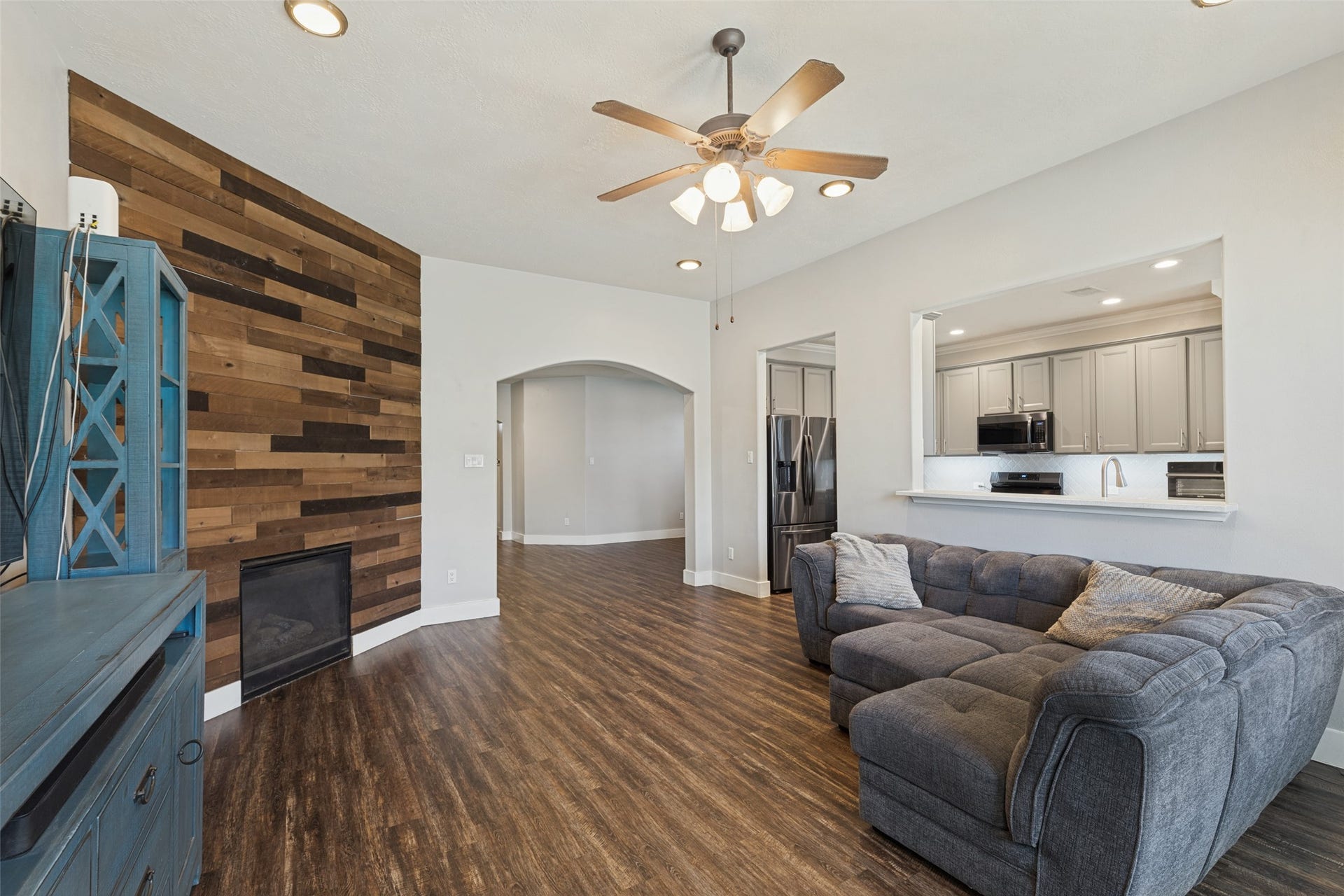 801 Harvard Pointe Drive, League City, TX 77573 801 Harvard Pointe Drive, League City, TX 77573