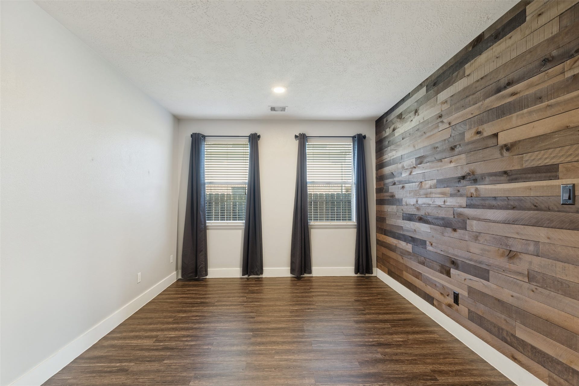 801 Harvard Pointe Drive, League City, TX 77573 801 Harvard Pointe Drive, League City, TX 77573