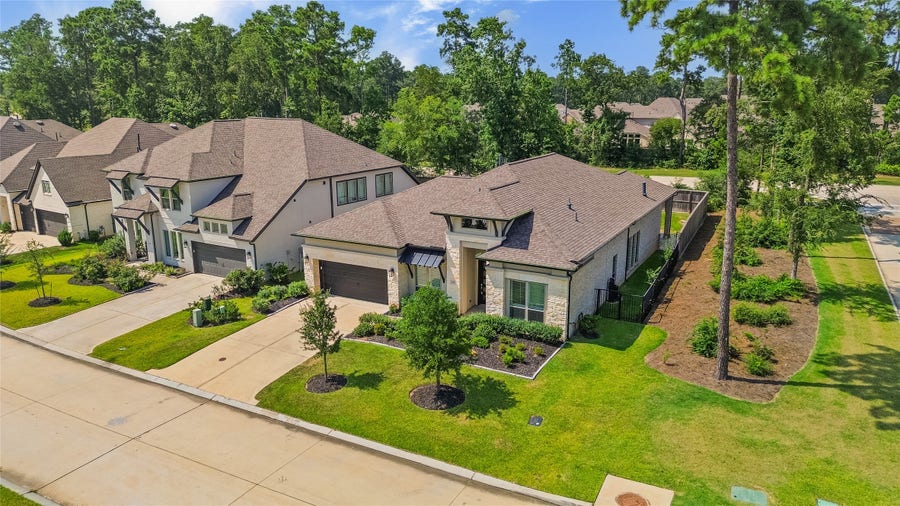 Property photo for 542 Carina Gaze Drive, Conroe, TX