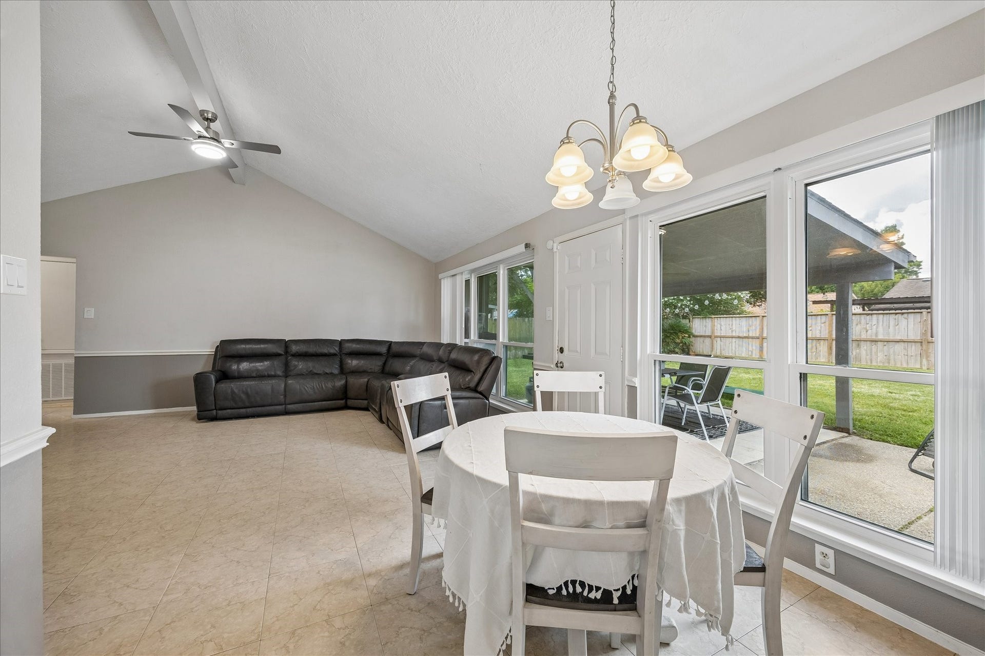 21015 Waymare Lane, Spring, TX 77388 21015 Waymare Lane, Spring, TX 77388