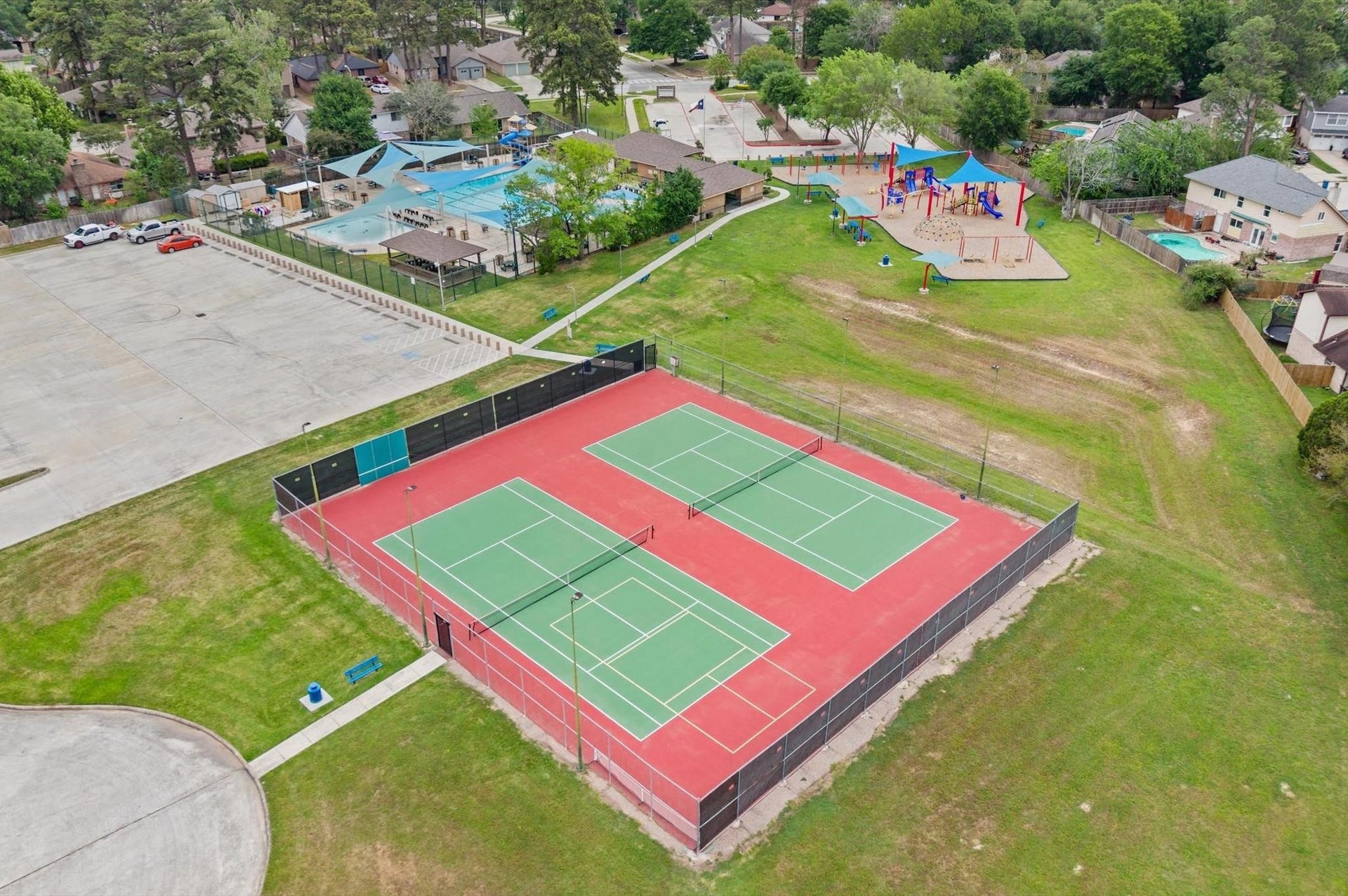 21015 Waymare Lane, Spring, TX 77388 Neighborhood amenities