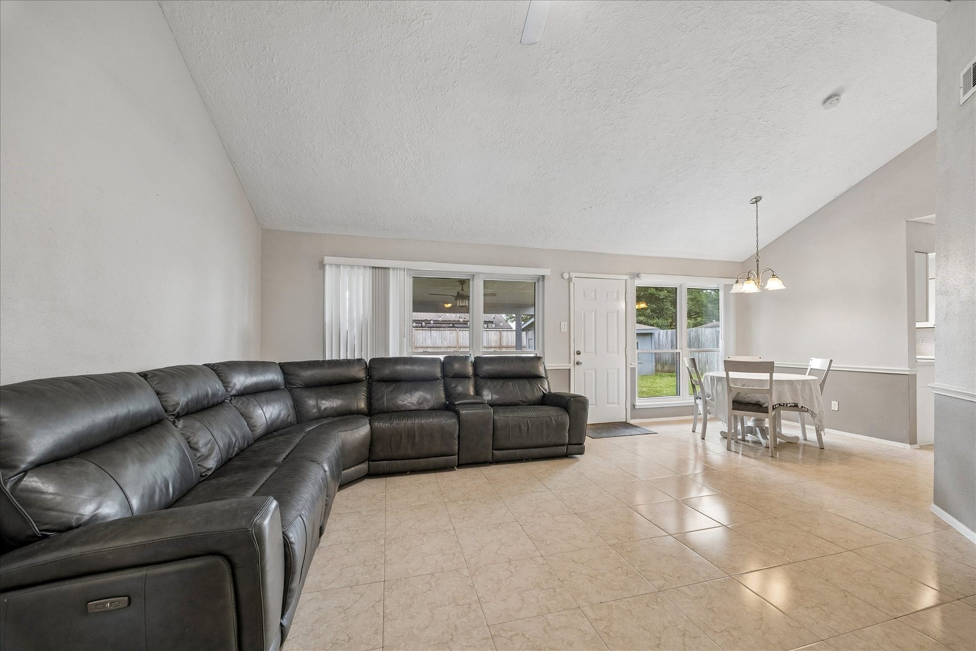 21015 Waymare Lane, Spring, TX 77388 21015 Waymare Lane, Spring, TX 77388