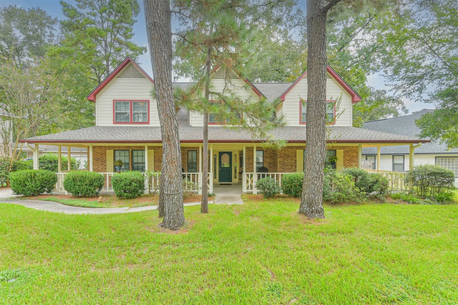 Property photo for 6 Amara Court, The Woodlands, TX