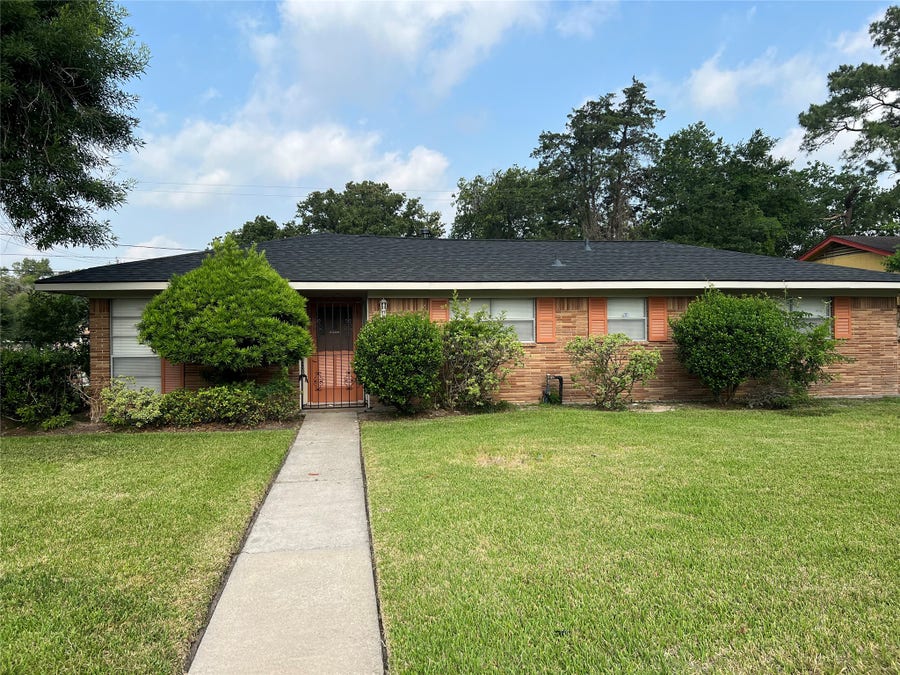 Property photo for 10503 Homestead Road, Houston, TX