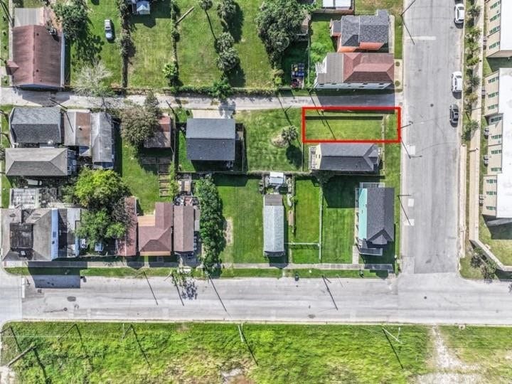 614 38th Street, Galveston, TX 77550 A redline aerial view of the lot.