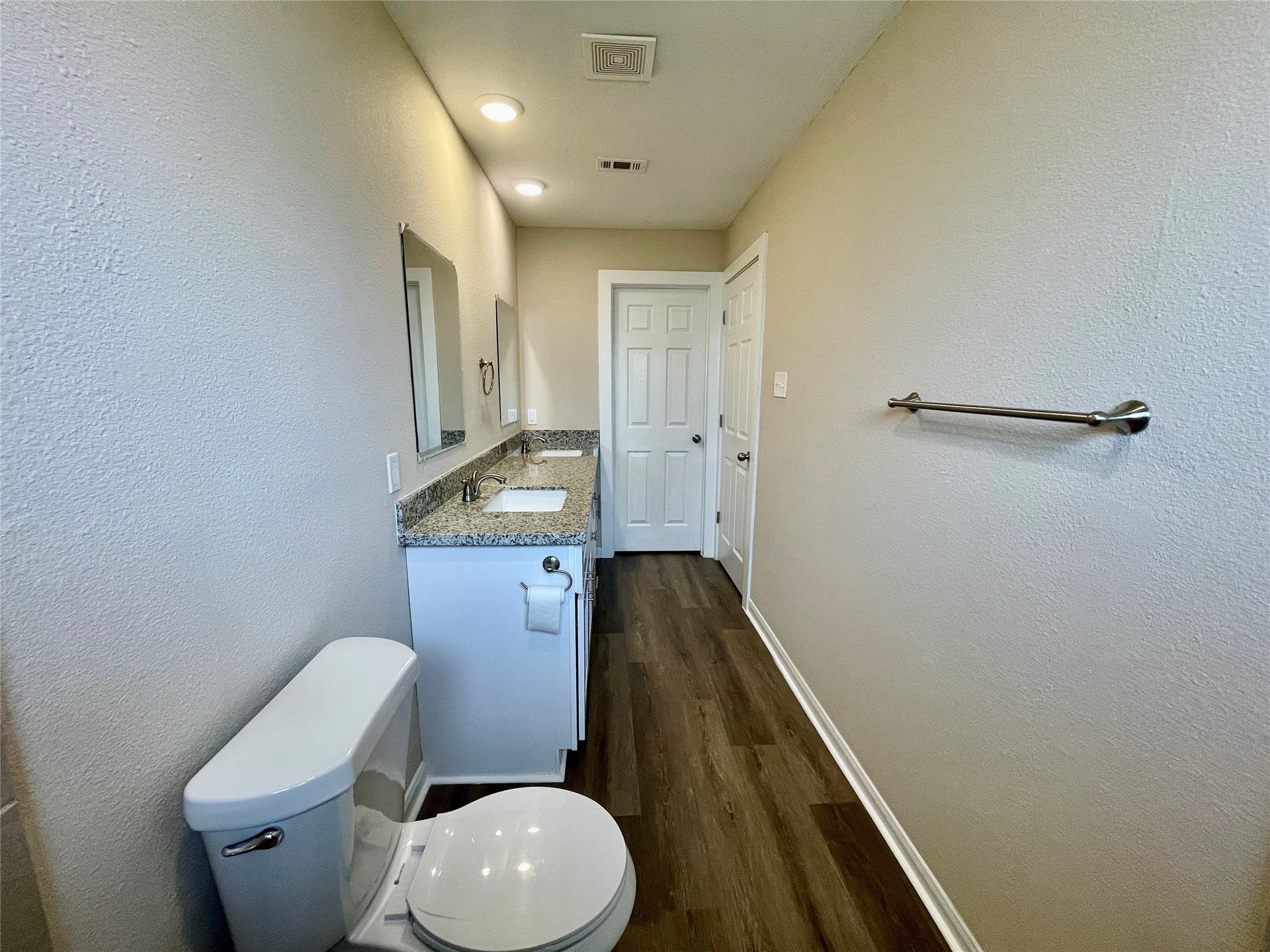 6810 Foster Street, Houston, TX 77021 6810 Foster Street, Houston, TX 77021