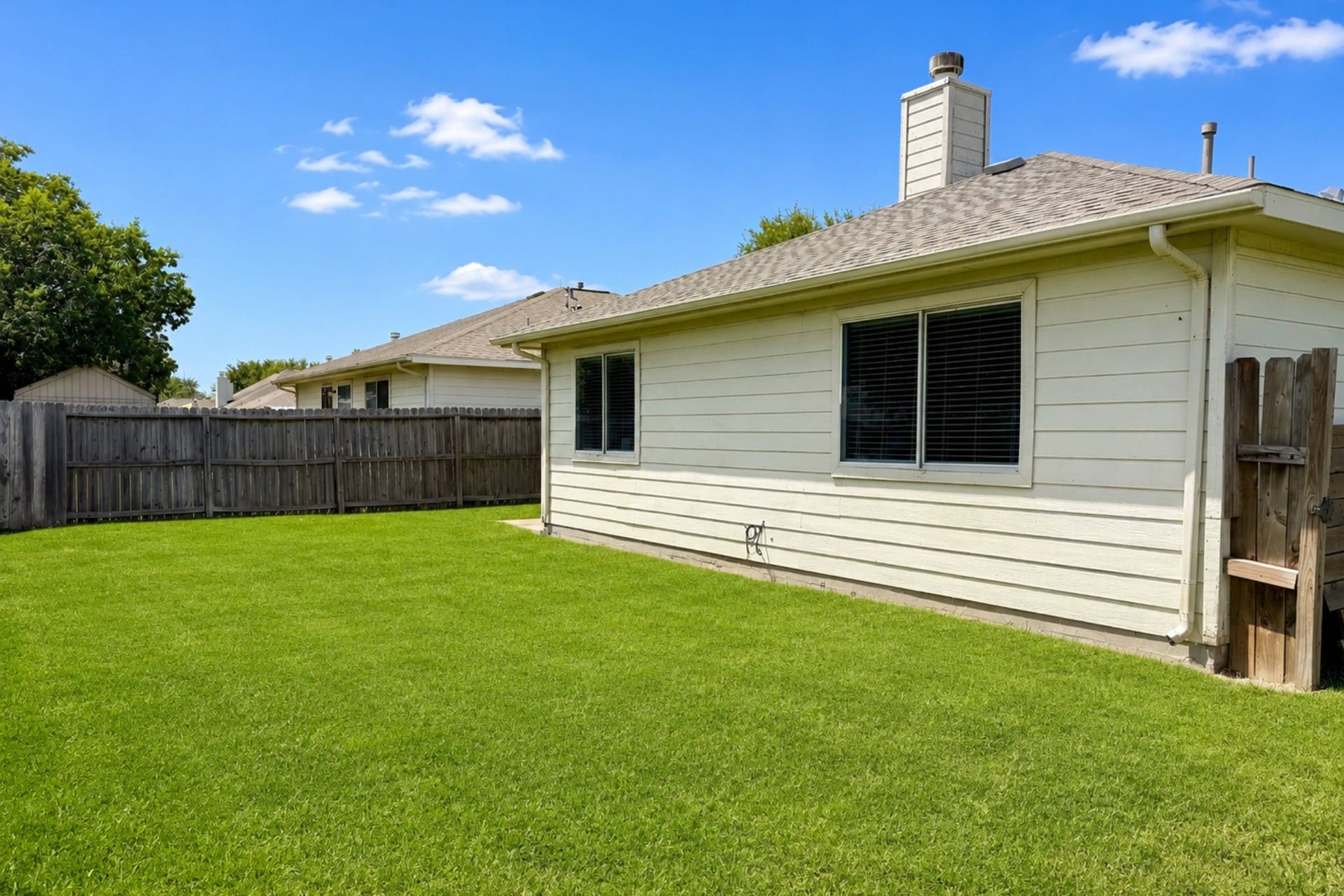 2403 Orchard Run, Fresno, TX 77545 Exterior Back