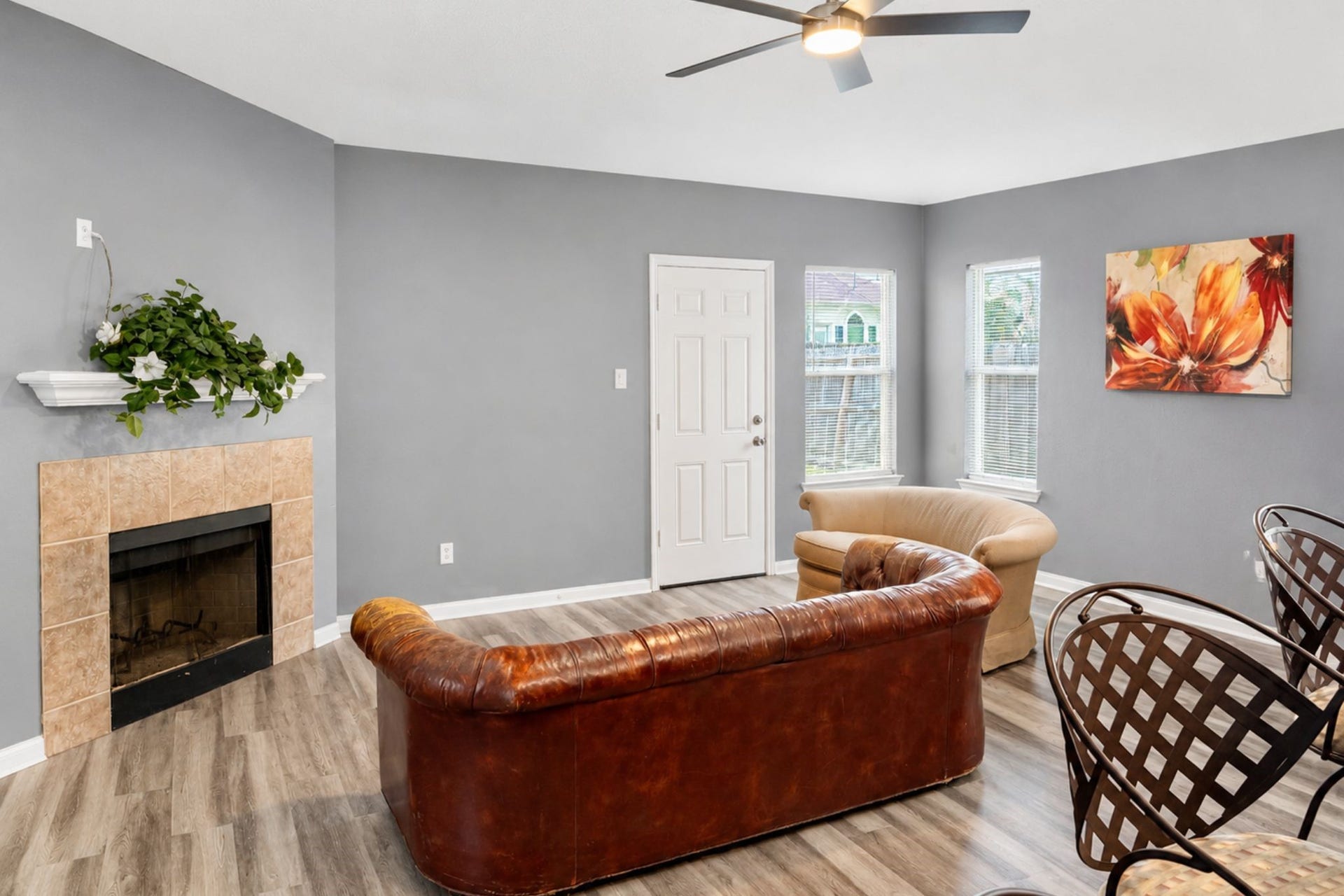 2403 Orchard Run, Fresno, TX 77545 Living Room