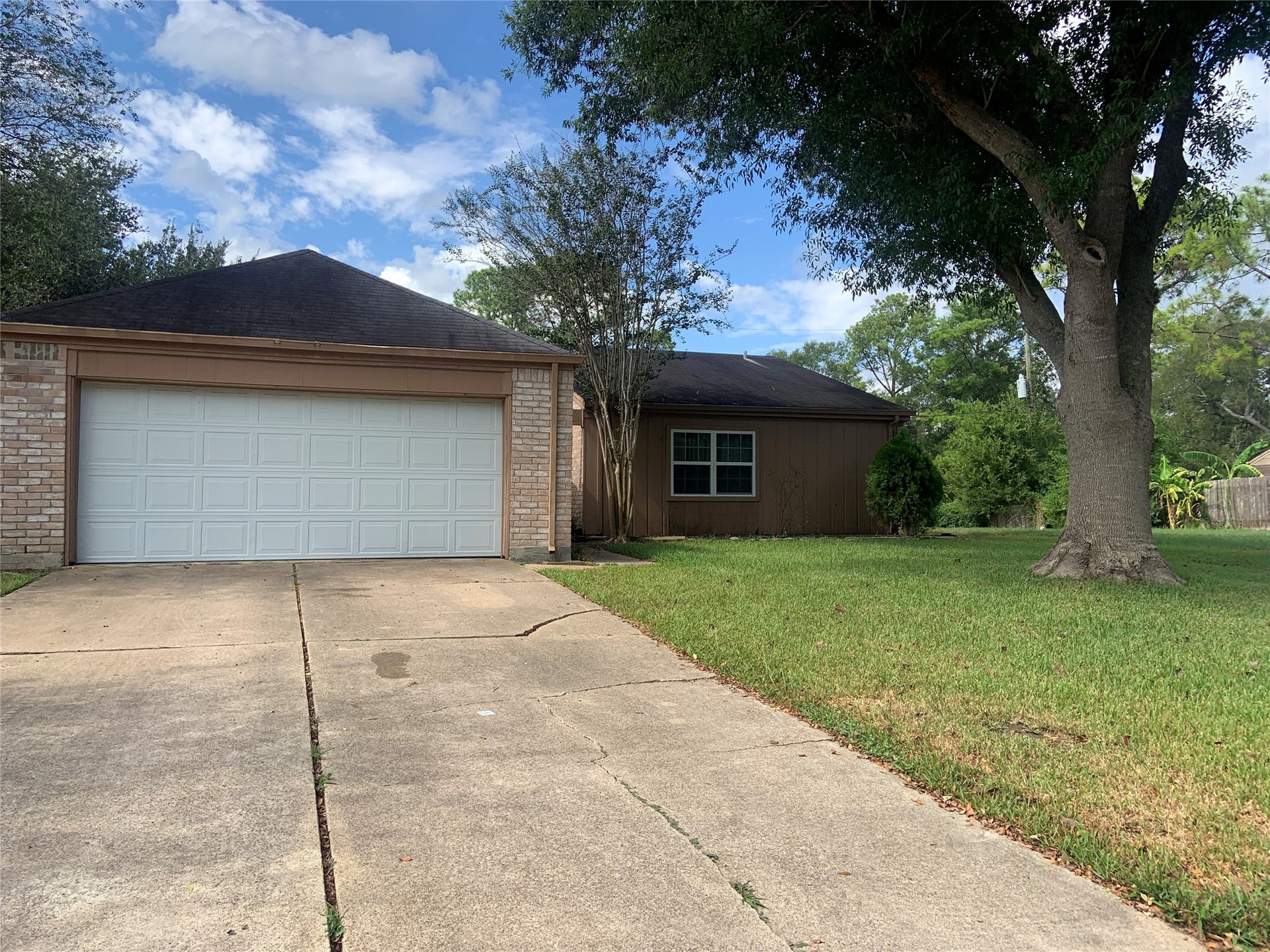16618 Oxnard Lane, Friendswood, TX 77546 16618 Oxnard Lane, Friendswood, TX 77546