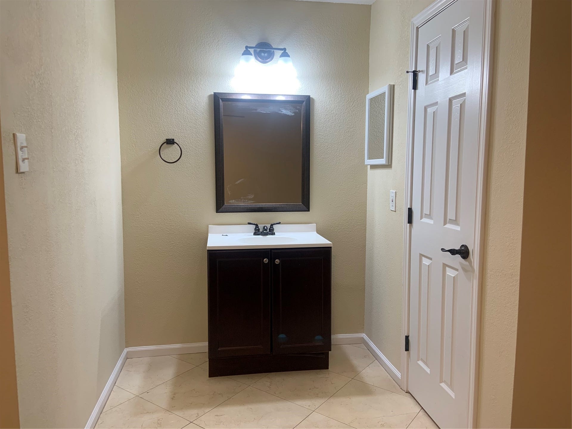 16618 Oxnard Lane, Friendswood, TX 77546 16618 Oxnard Lane, Friendswood, TX 77546