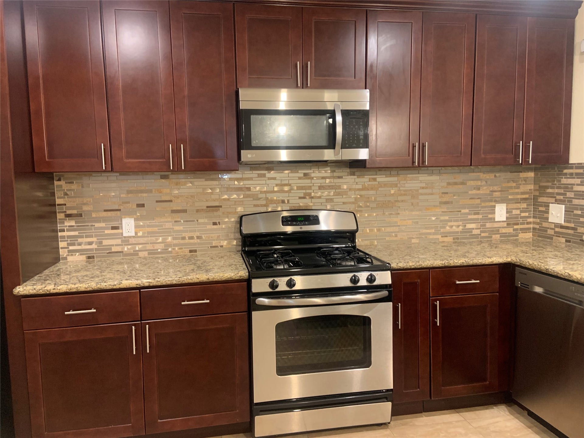 16618 Oxnard Lane, Friendswood, TX 77546 16618 Oxnard Lane, Friendswood, TX 77546