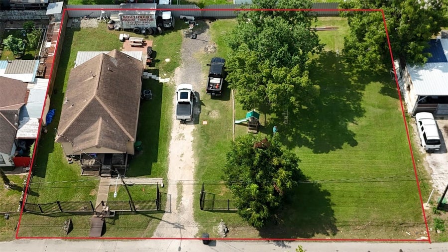 Property photo for 7926 Mendez Street, Houston, TX
