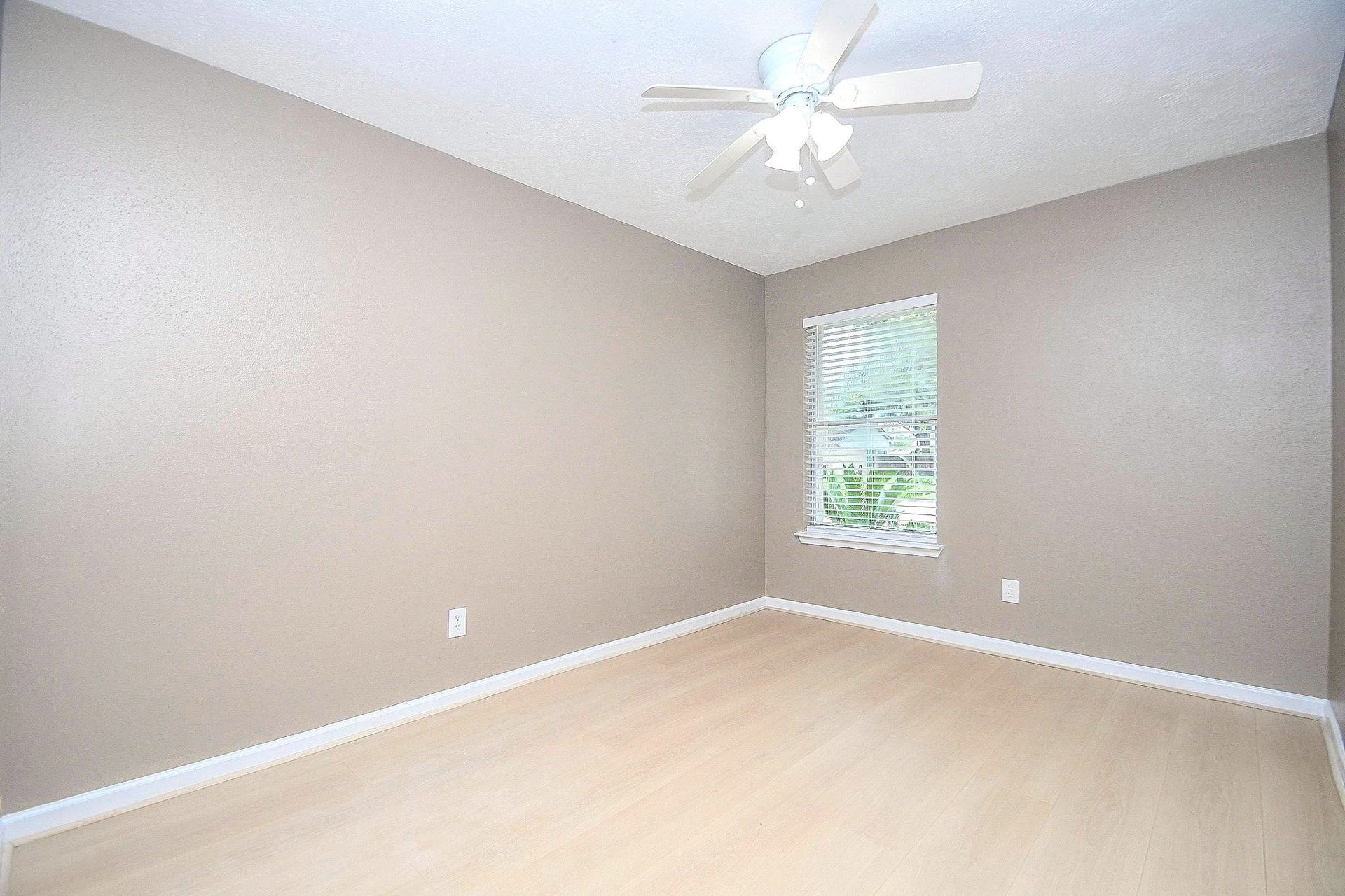 12638 Copper Mill Drive, Houston, TX 77070 12638 Copper Mill Drive, Houston, TX 77070