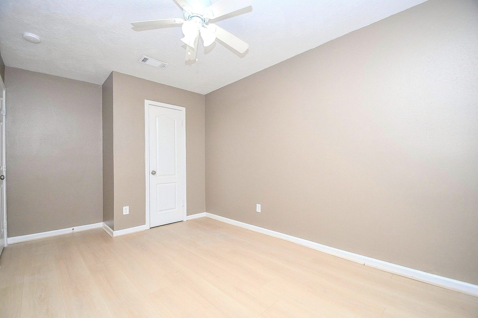 12638 Copper Mill Drive, Houston, TX 77070 12638 Copper Mill Drive, Houston, TX 77070