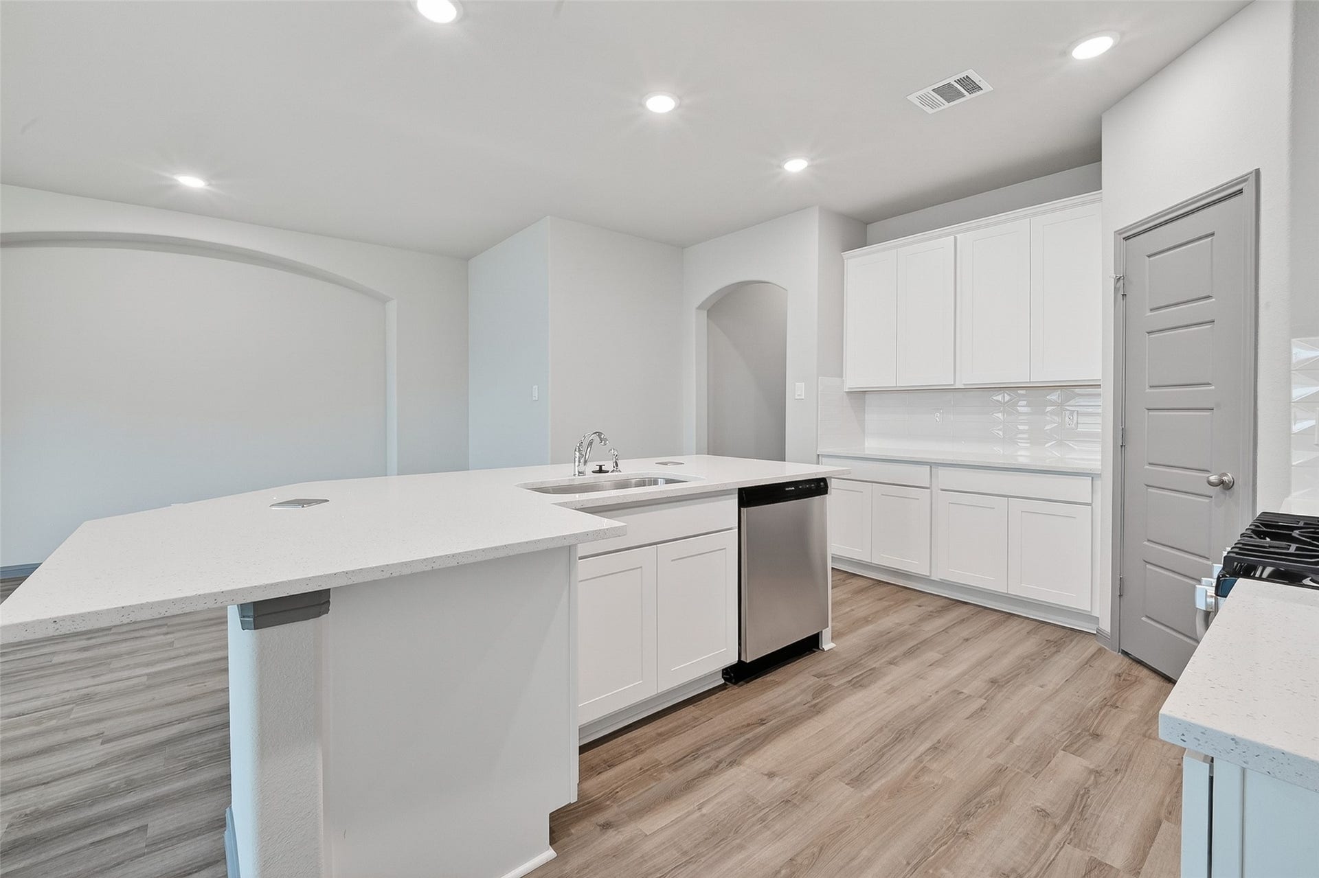 1008 Sunflower Terrace Drive, Magnolia, TX 77355