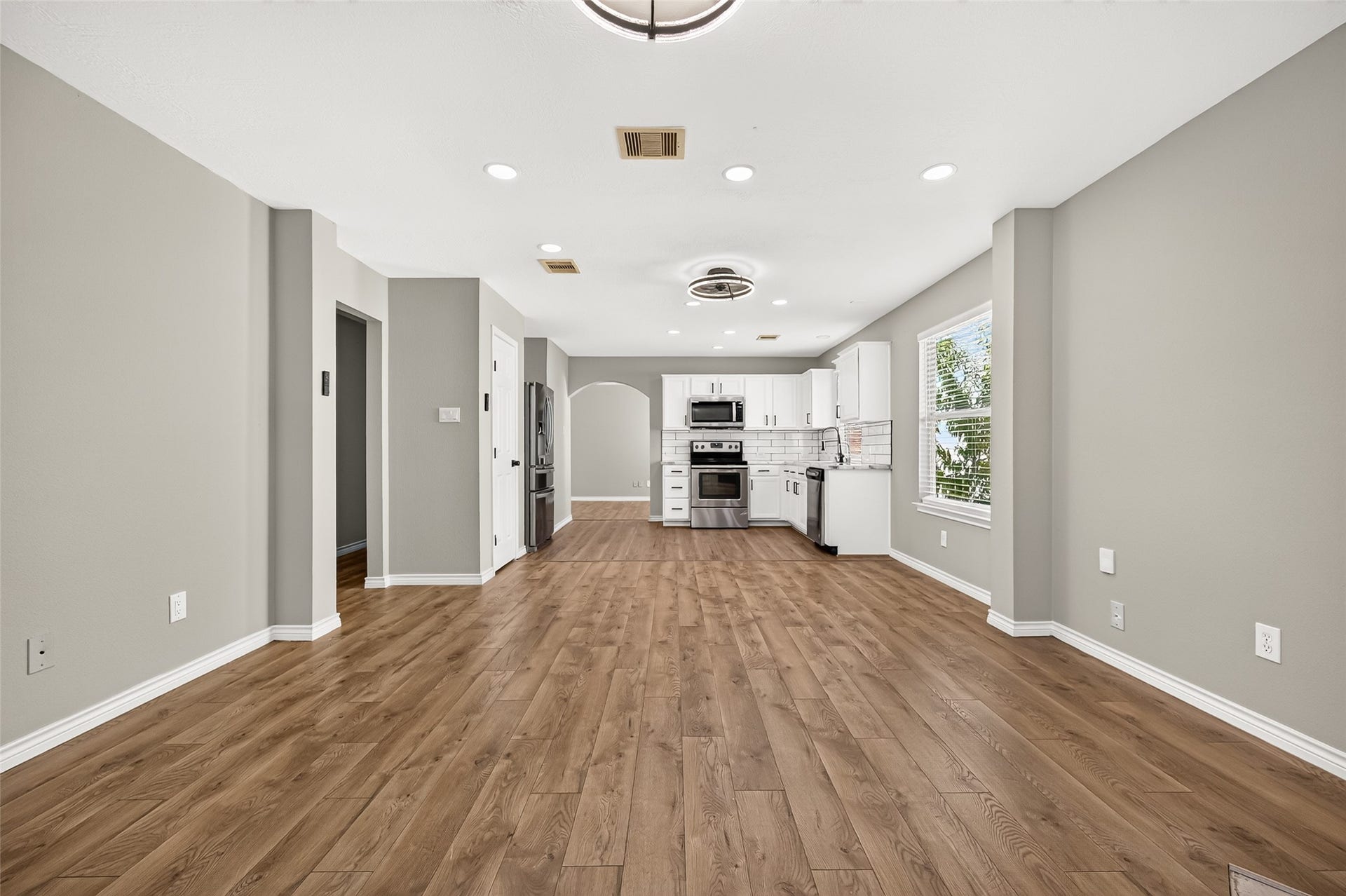 7410 Legacy Pines Drive, Cypress, TX 77433 7410 Legacy Pines Drive, Cypress, TX 77433