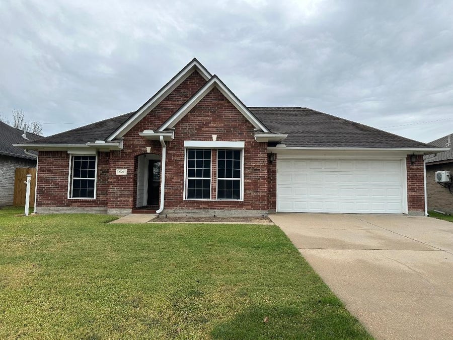 Property photo for 603 Manor Drive, Angleton, TX