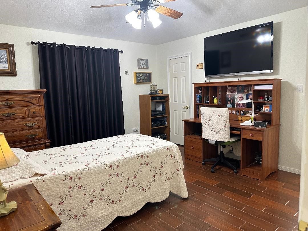 603 Manor Drive, Angleton, TX 77515 603 Manor Drive, Angleton, TX 77515