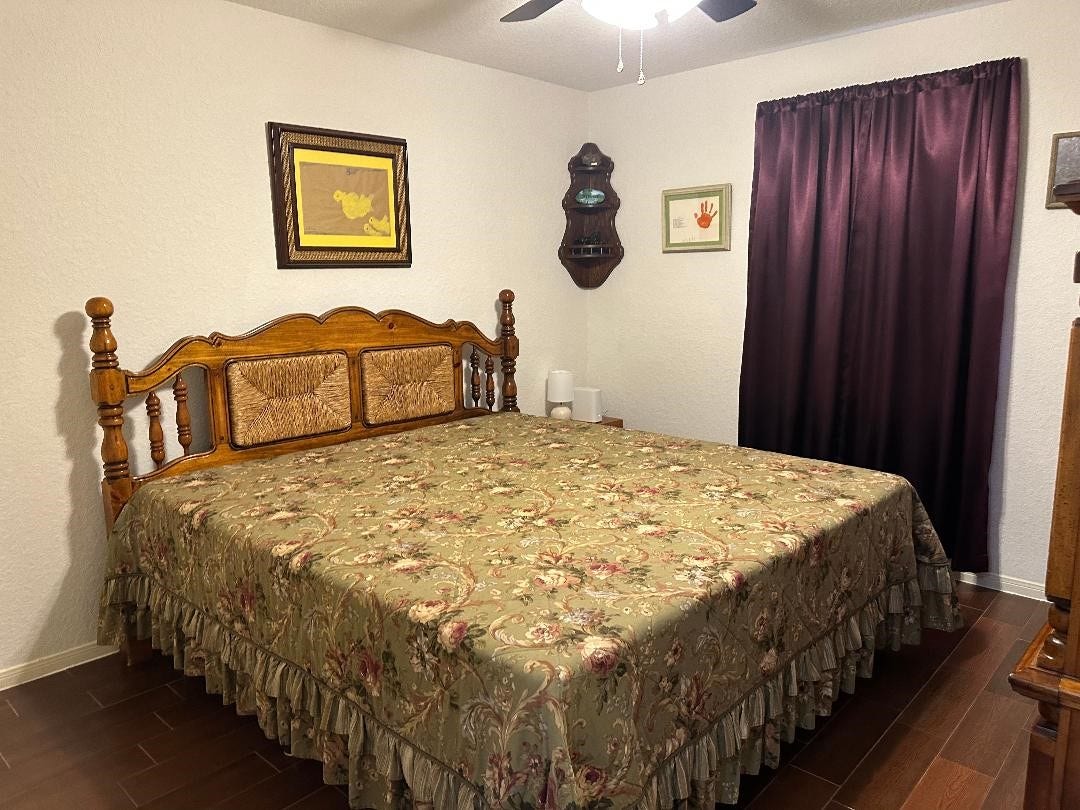603 Manor Drive, Angleton, TX 77515 603 Manor Drive, Angleton, TX 77515