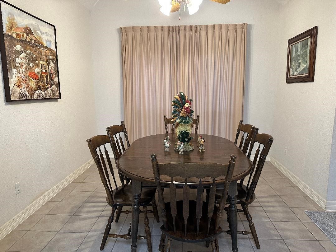 603 Manor Drive, Angleton, TX 77515 603 Manor Drive, Angleton, TX 77515