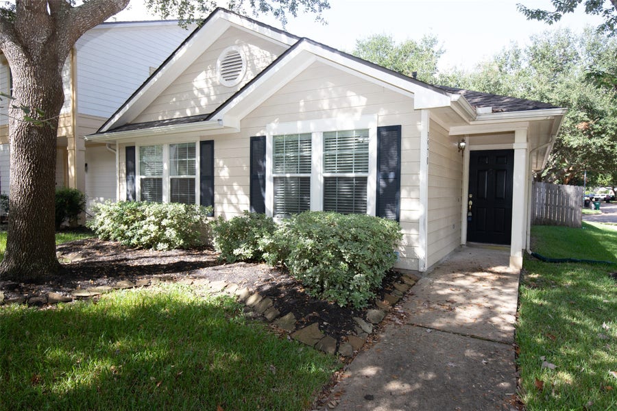 Property photo for 3970 Southern Bend, Missouri City, TX