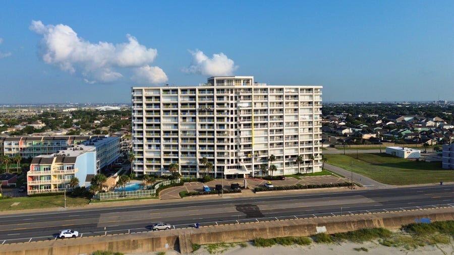 Property photo for 7700 Seawall Boulevard, #702, Galveston, TX