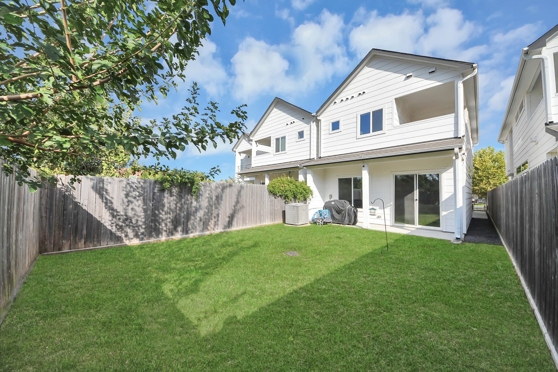 4912 Noble Street, Houston, TX 77020 4912 Noble Street, Houston, TX 77020