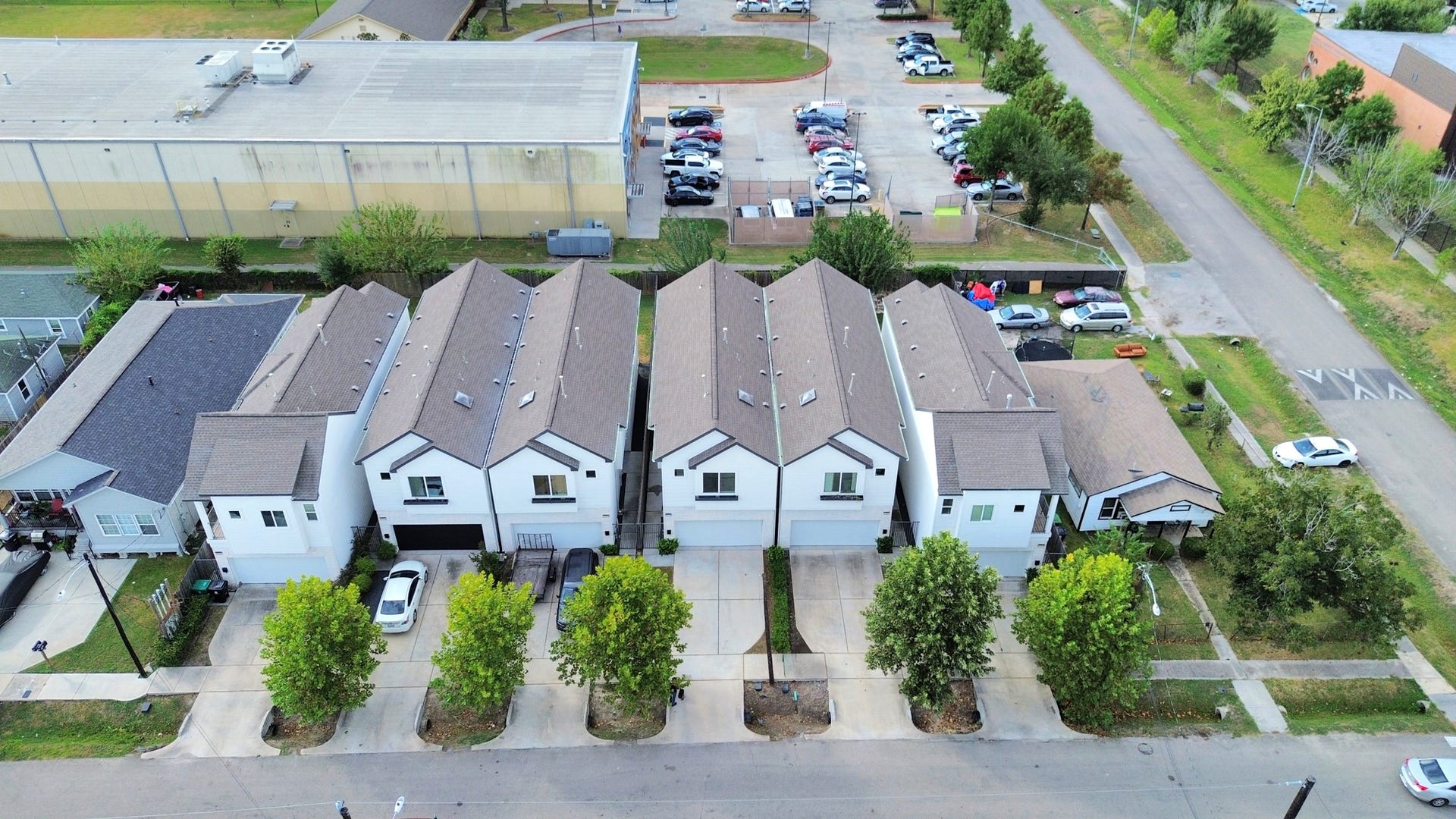 4912 Noble Street, Houston, TX 77020 front birds eye view