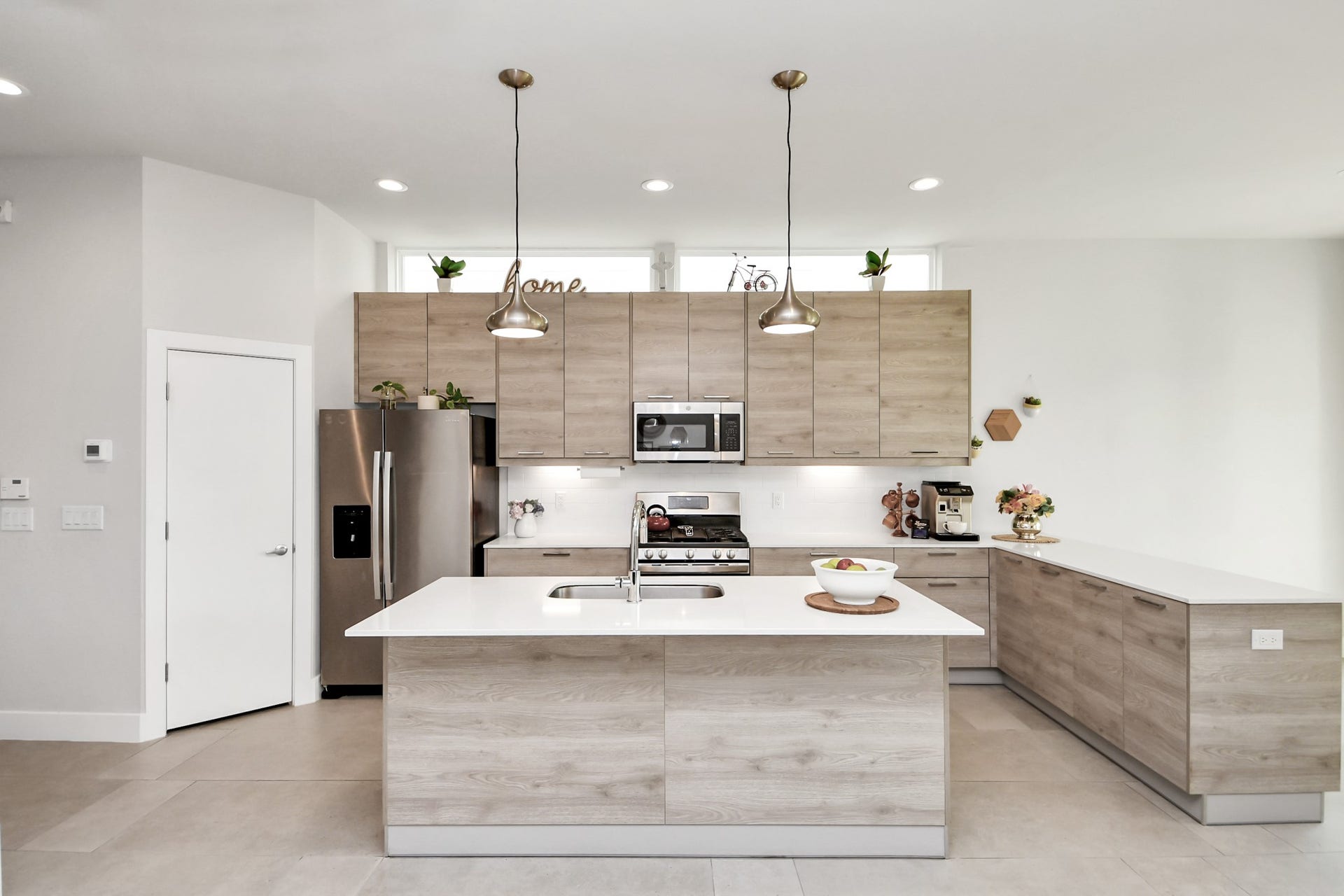 4912 Noble Street, Houston, TX 77020 Get to cooking in your open concept kitchen with stainless steel appliances