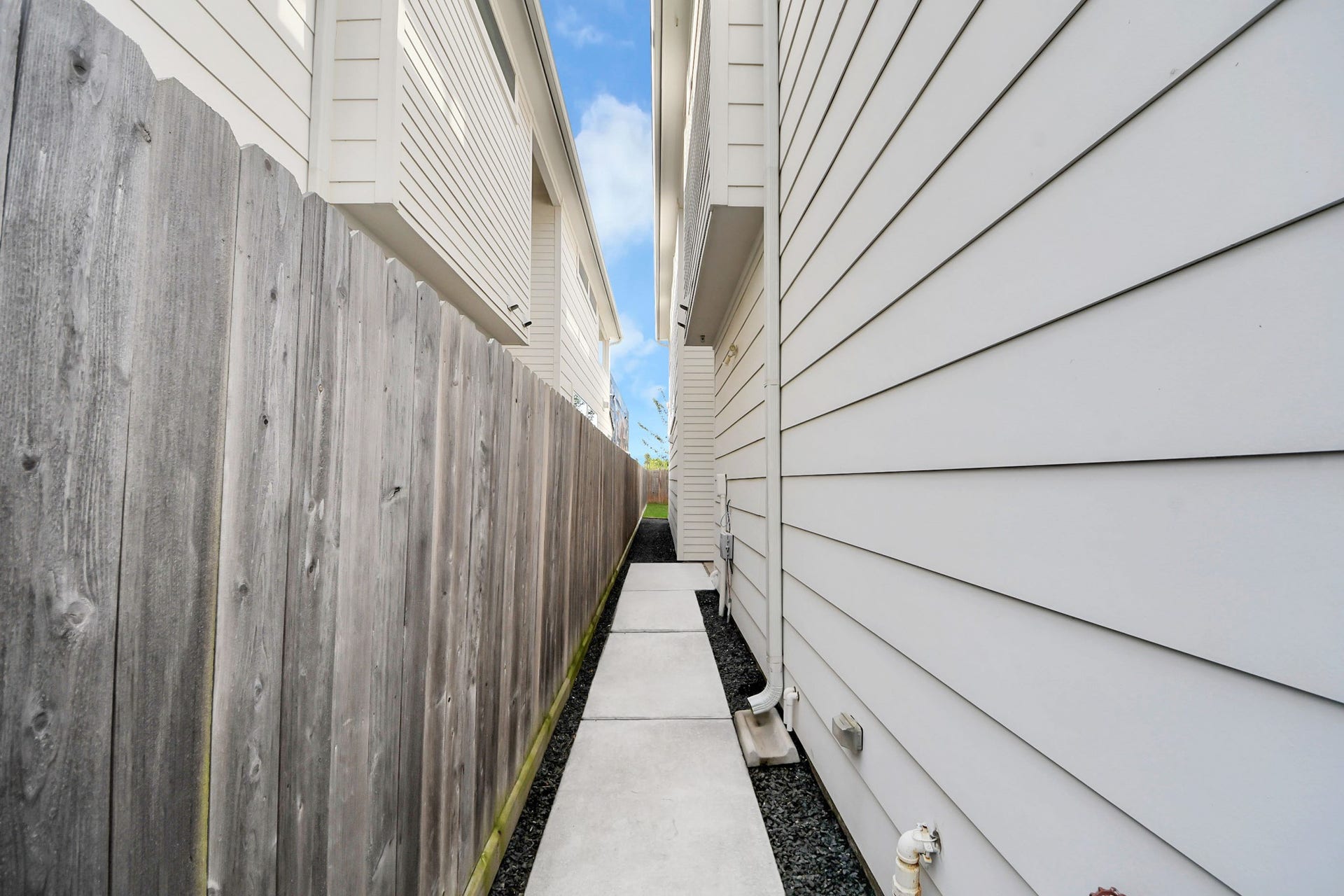 4912 Noble Street, Houston, TX 77020 4912 Noble Street, Houston, TX 77020