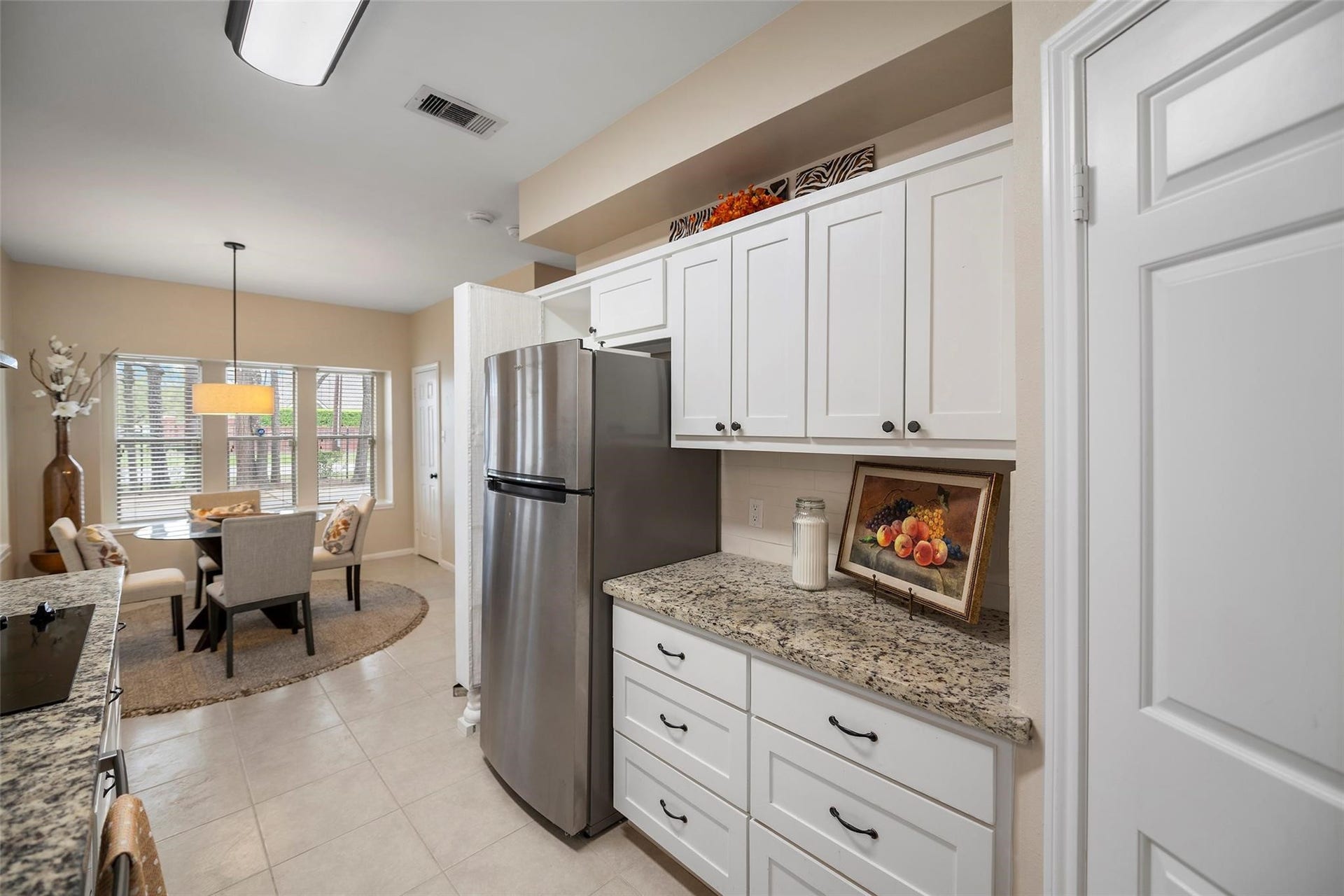 5515 Strack Road, #120, Houston, TX 77069 Kitchen with Granite Counters
