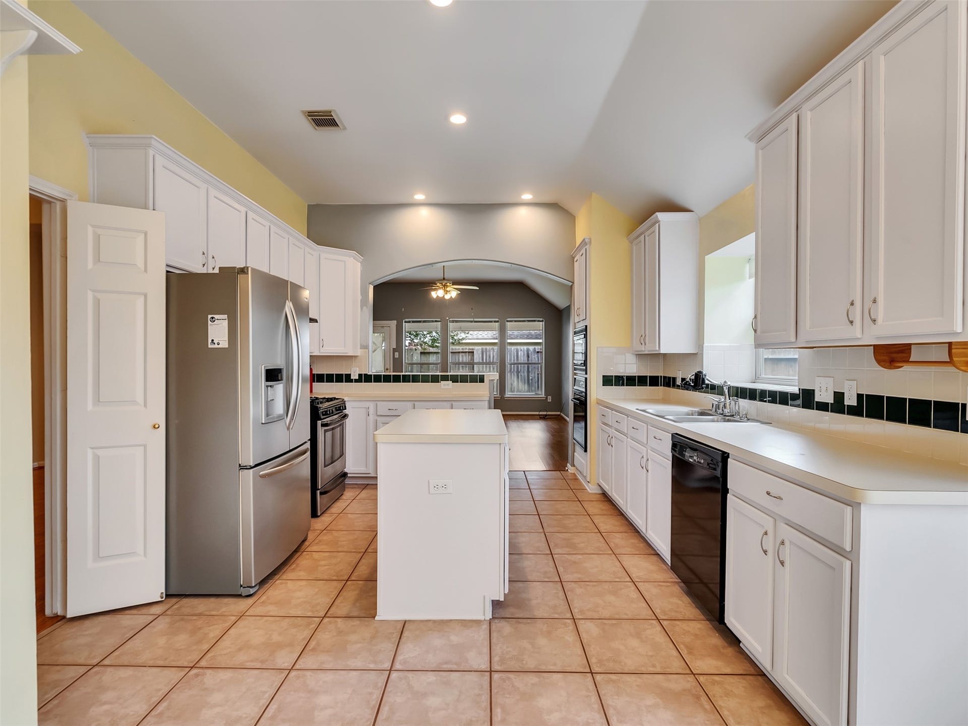 4123 Ridgepoint Drive, Pearland, TX 77584