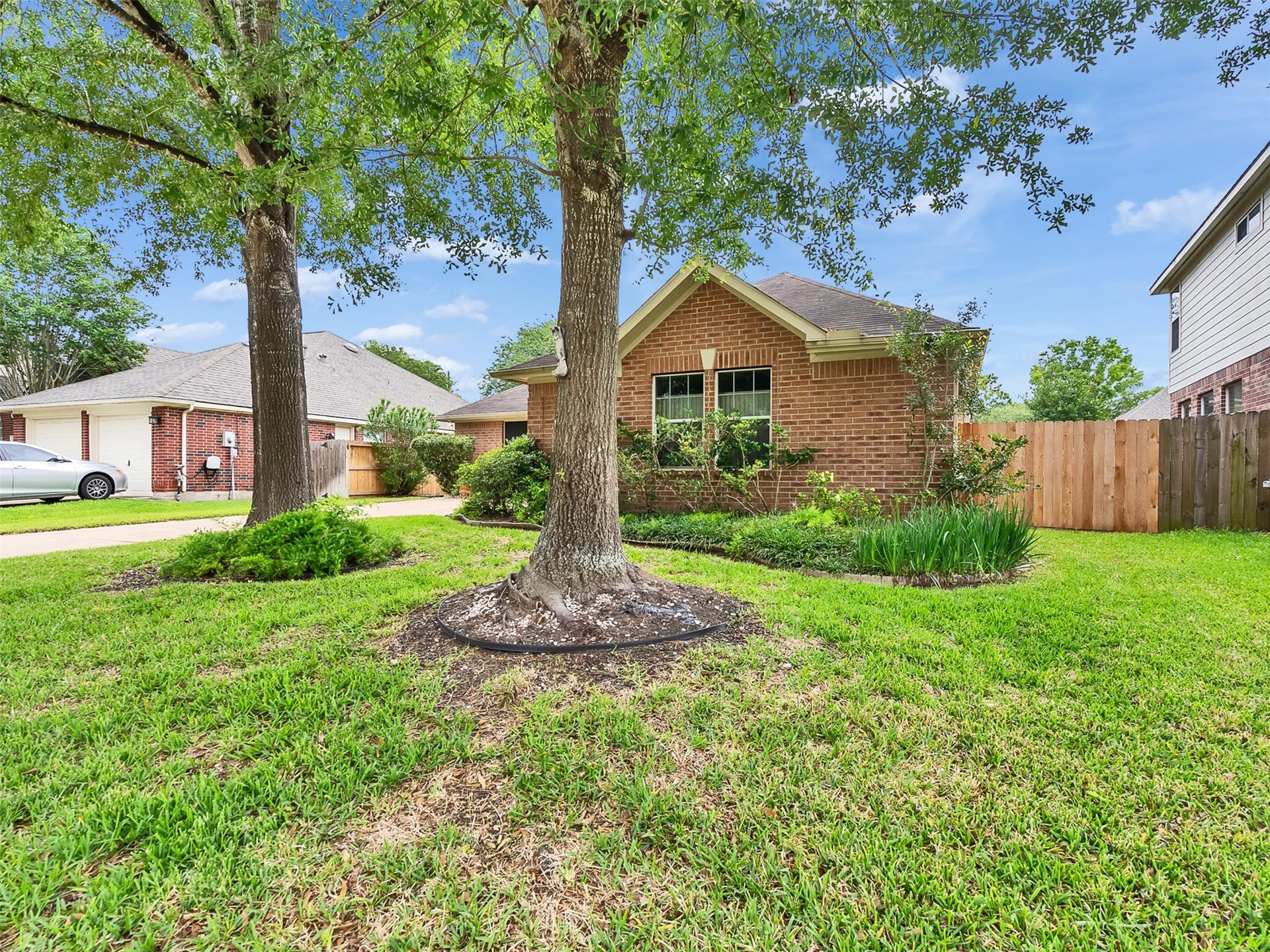 4123 Ridgepoint Drive, Pearland, TX 77584