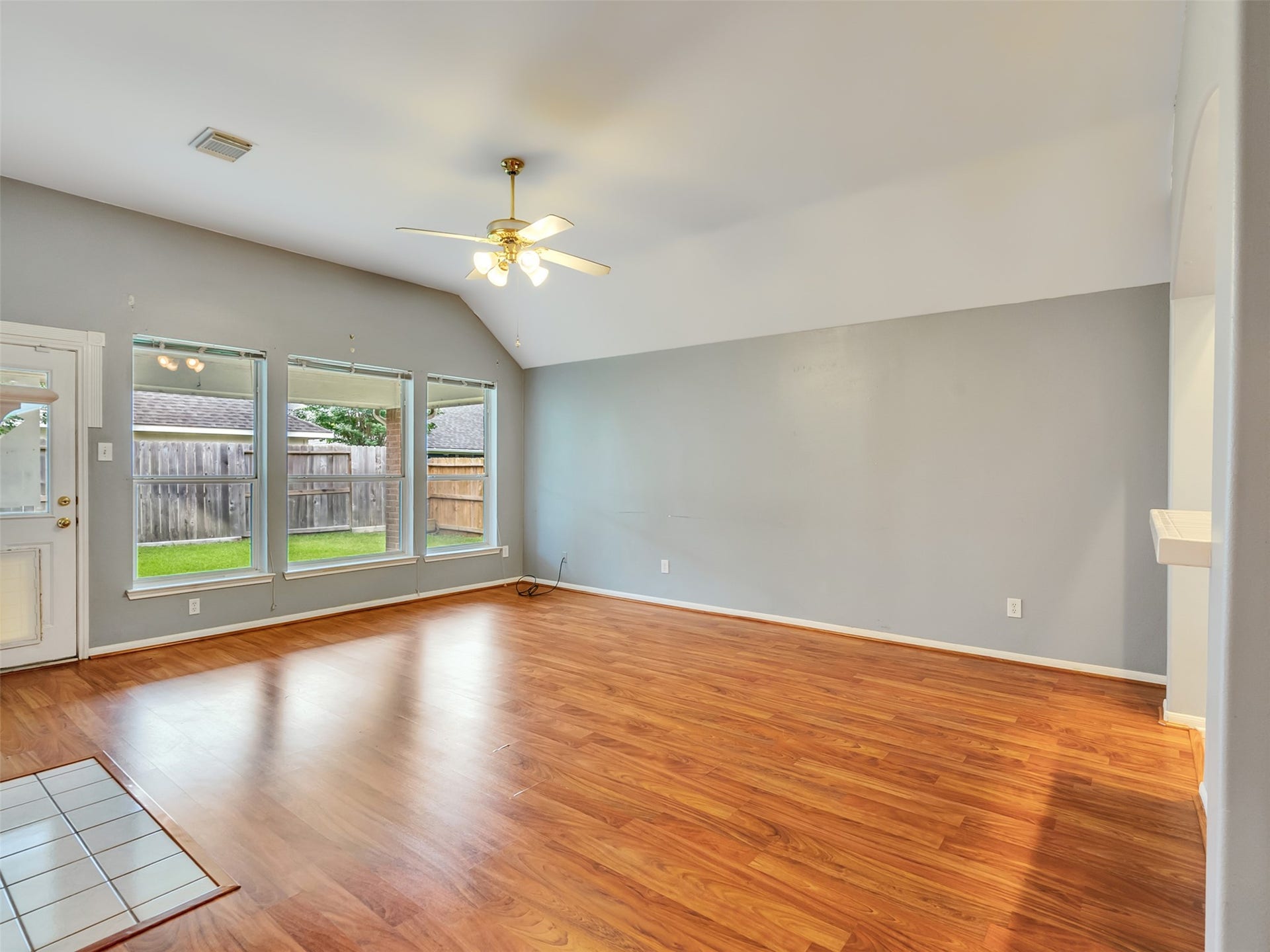 4123 Ridgepoint Drive, Pearland, TX 77584