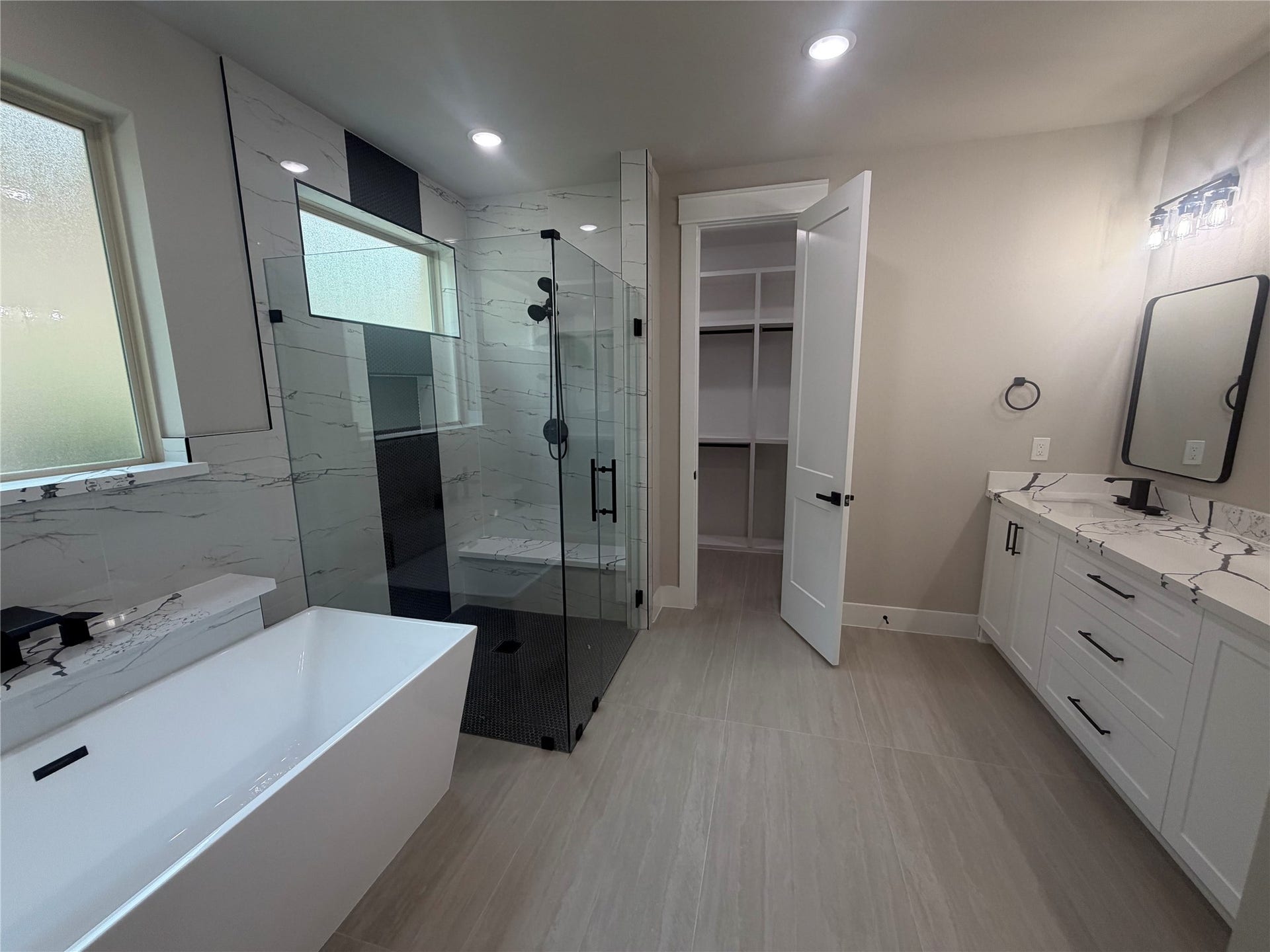 216 Bluehill Dr, Montgomery, TX 77356 216 Bluehill Dr, Montgomery, TX 77356