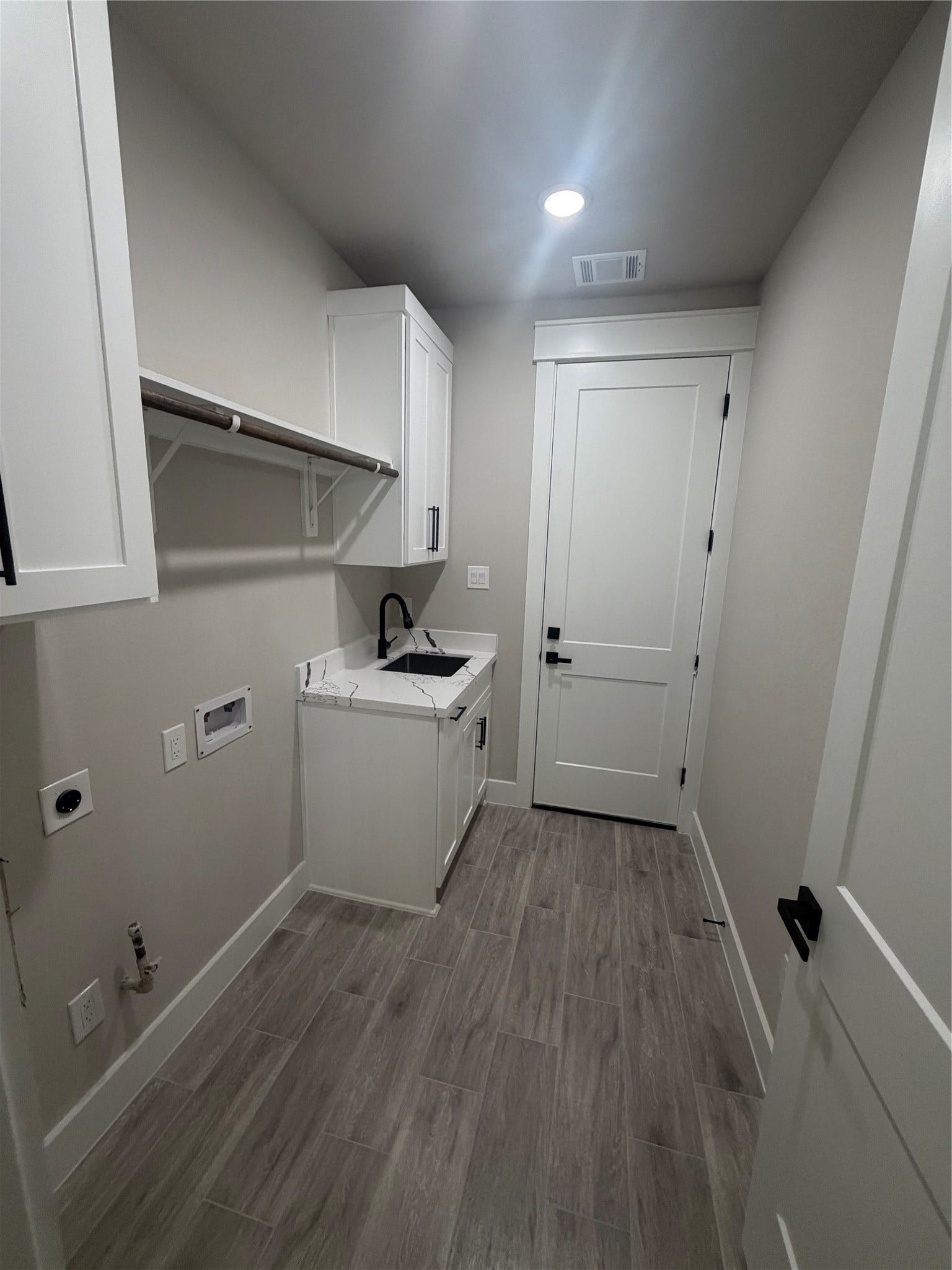 216 Bluehill Dr, Montgomery, TX 77356 216 Bluehill Dr, Montgomery, TX 77356