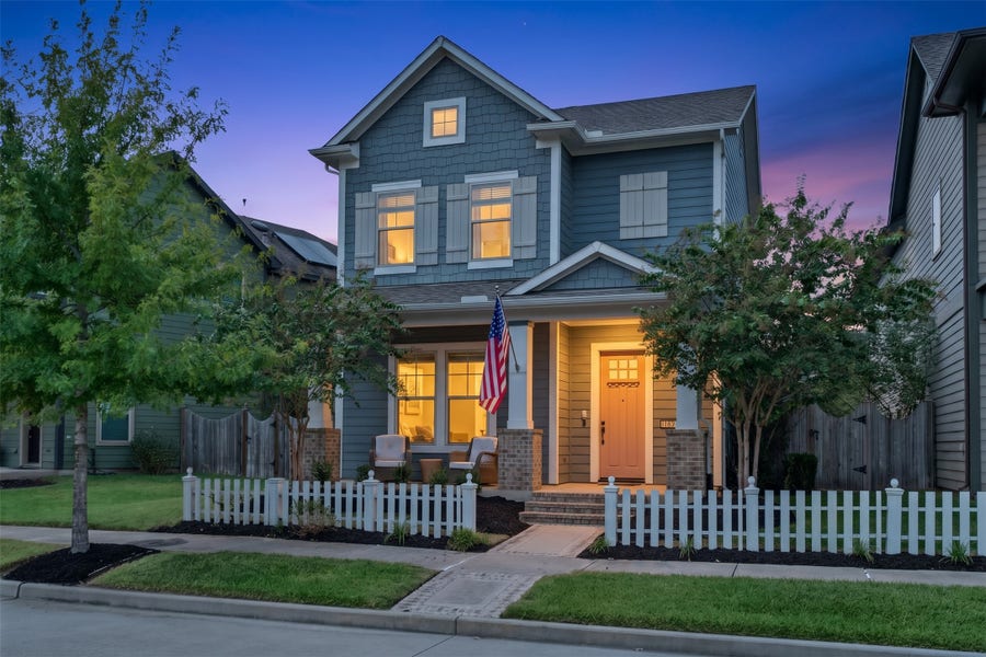 Property photo for 16727 Heron Wing Drive, Cypress, TX