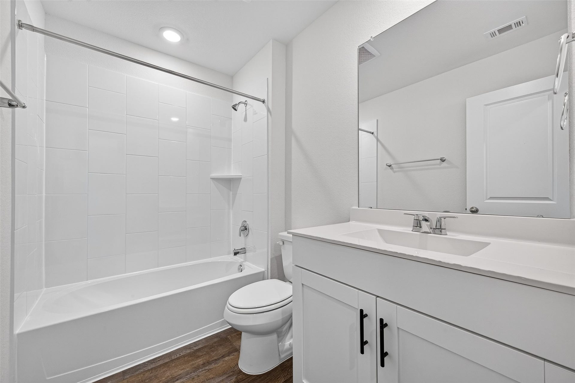 31214 Carmelas Landing Drive, Fulshear, TX 77441 Hallway bathroom
